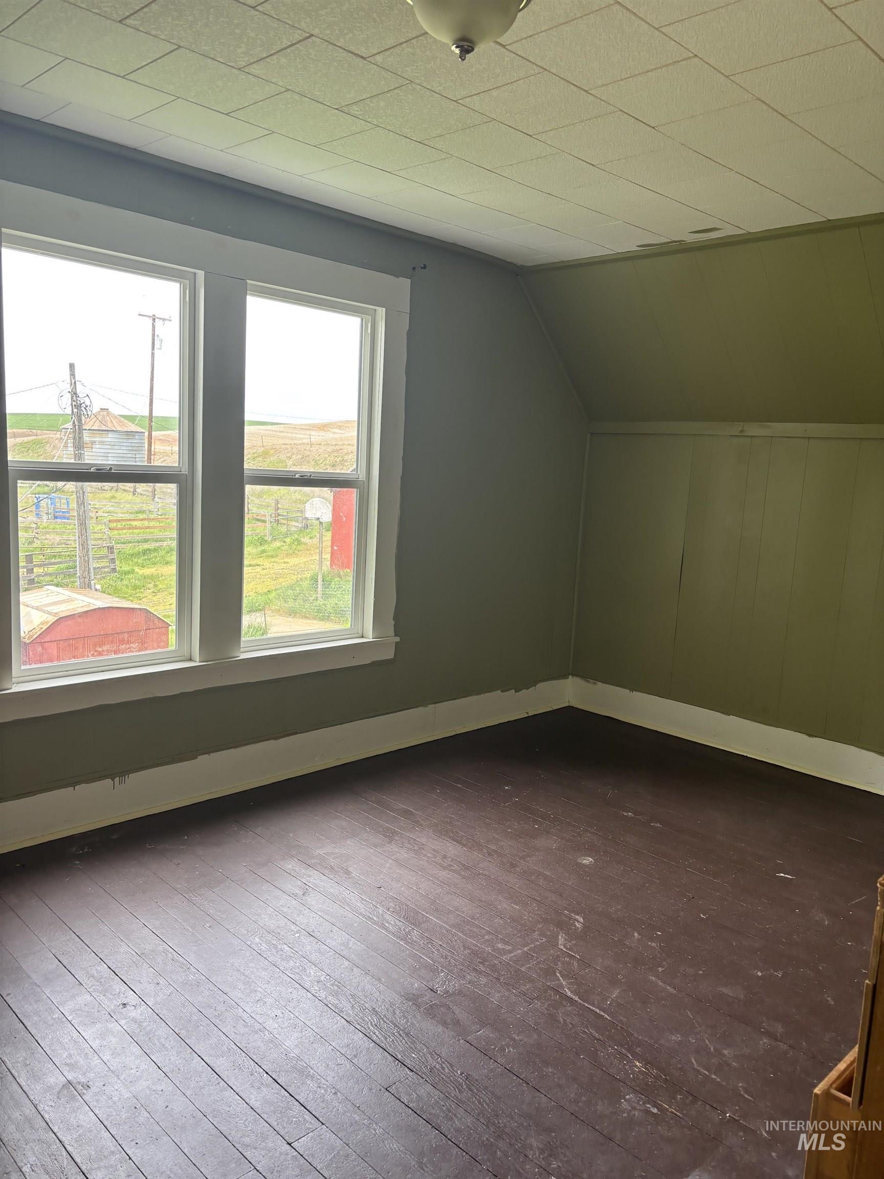 845 Malone Hill Road, Pomeroy, Washington 99403, 6 Bedrooms, 2 Bathrooms, Residential For Sale, Price $420,000,MLS 98985701