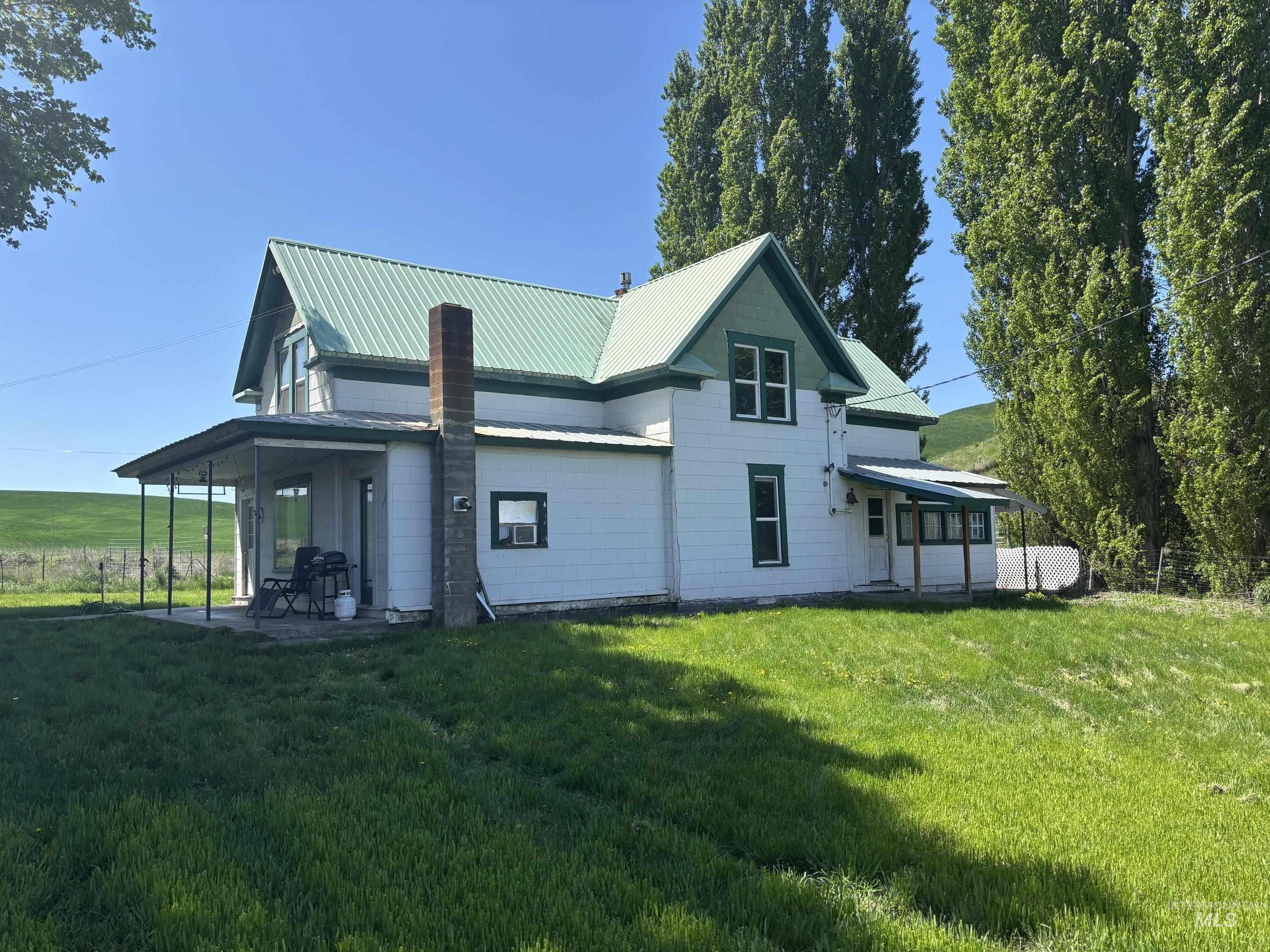 845 Malone Hill Road, Pomeroy, Washington 99403, 6 Bedrooms, 2 Bathrooms, Residential For Sale, Price $420,000,MLS 98985701