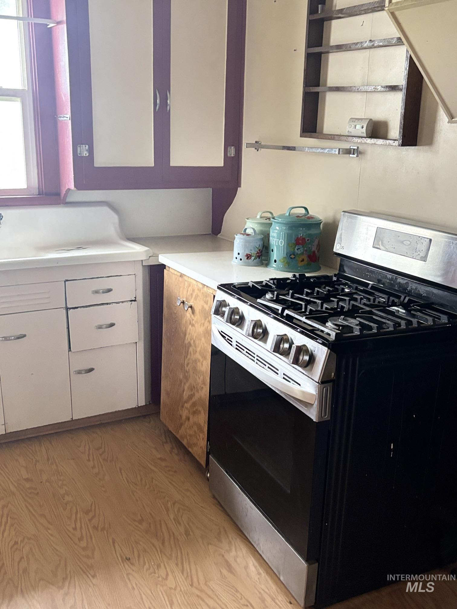 845 Malone Hill Road, Pomeroy, Washington 99403, 6 Bedrooms, 2 Bathrooms, Residential For Sale, Price $420,000,MLS 98985701