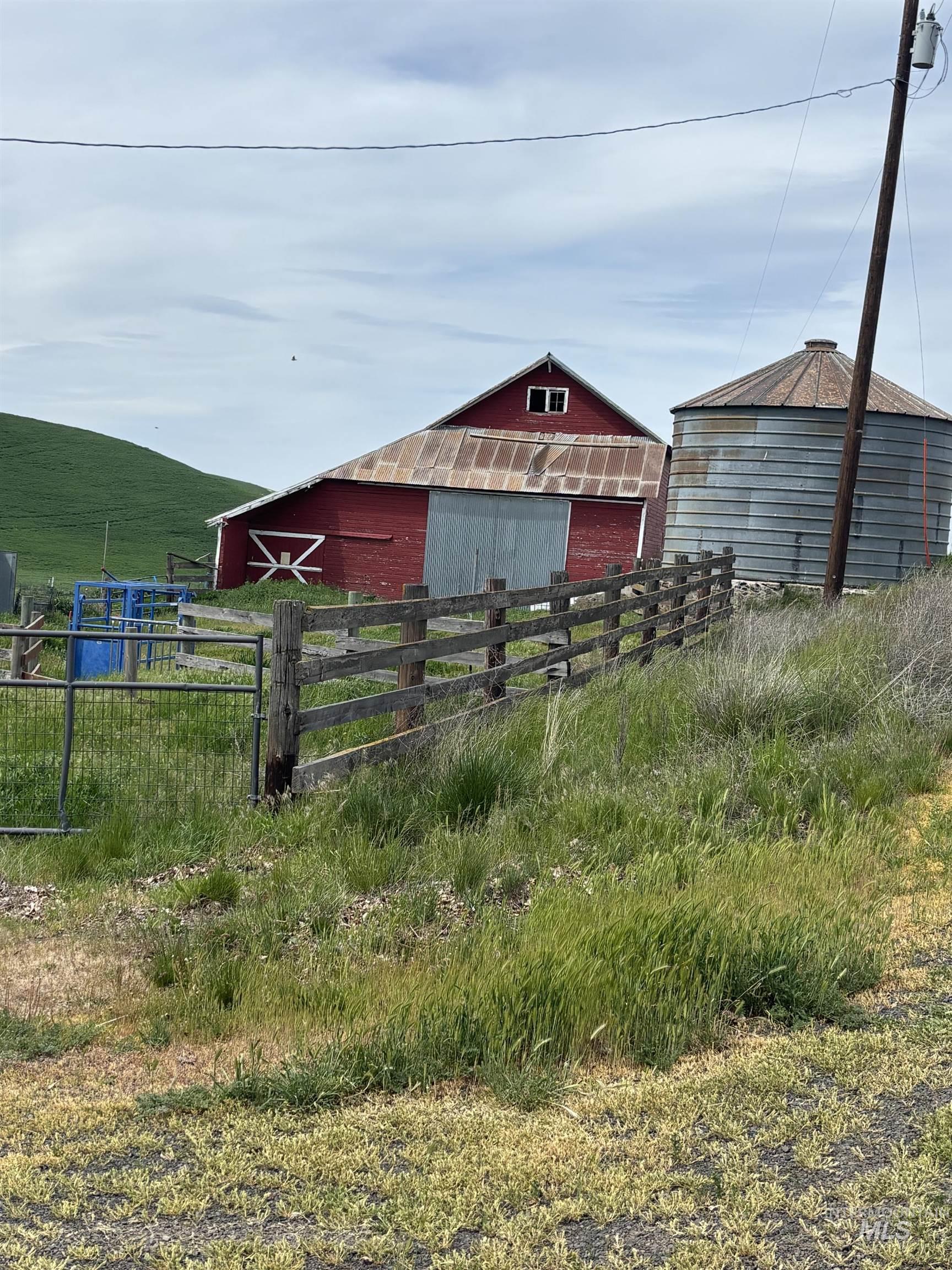 845 Malone Hill Road, Pomeroy, Washington 99403, 6 Bedrooms, 2 Bathrooms, Residential For Sale, Price $420,000,MLS 98985701