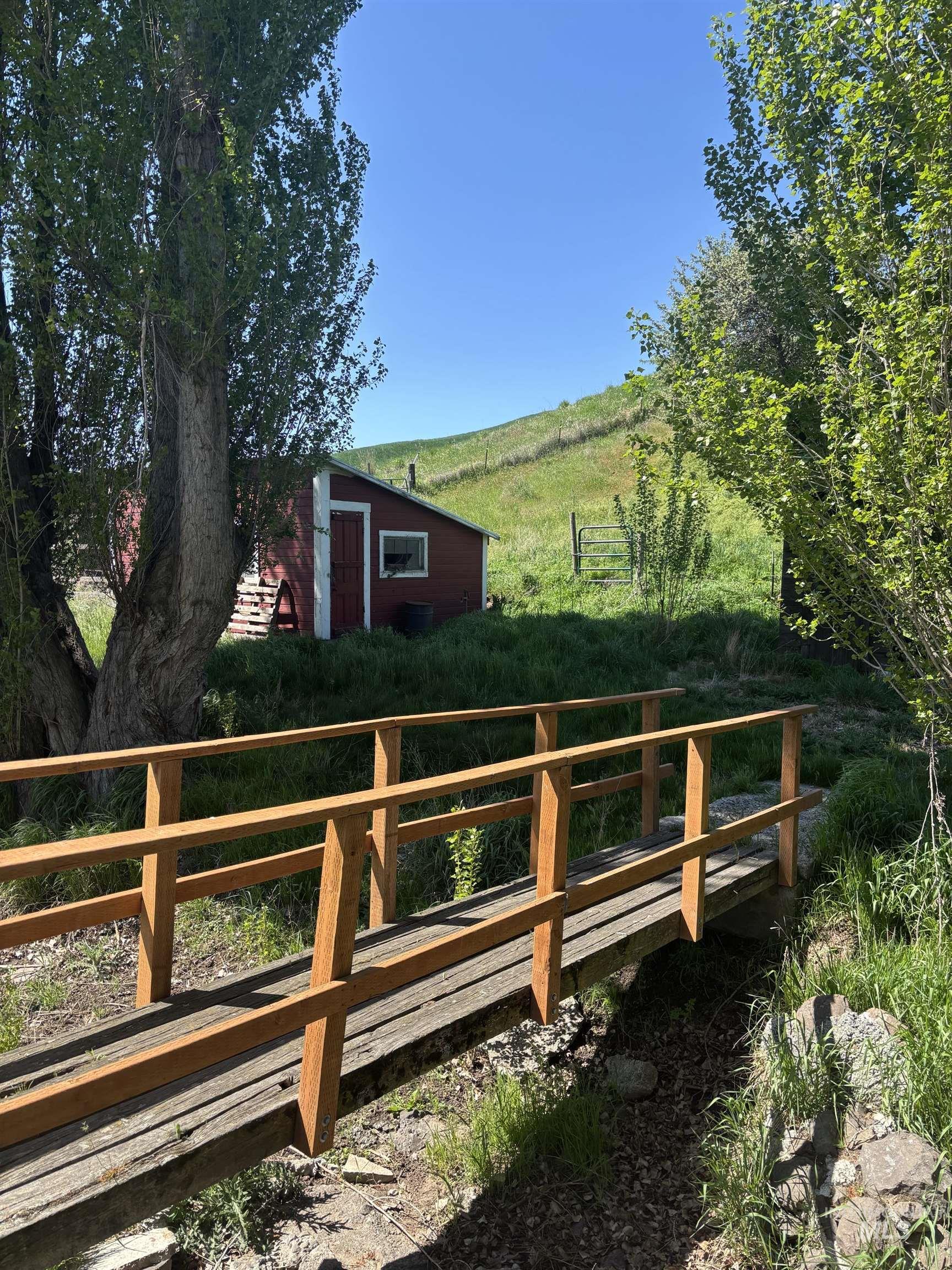 845 Malone Hill Road, Pomeroy, Washington 99403, 6 Bedrooms, 2 Bathrooms, Residential For Sale, Price $420,000,MLS 98985701
