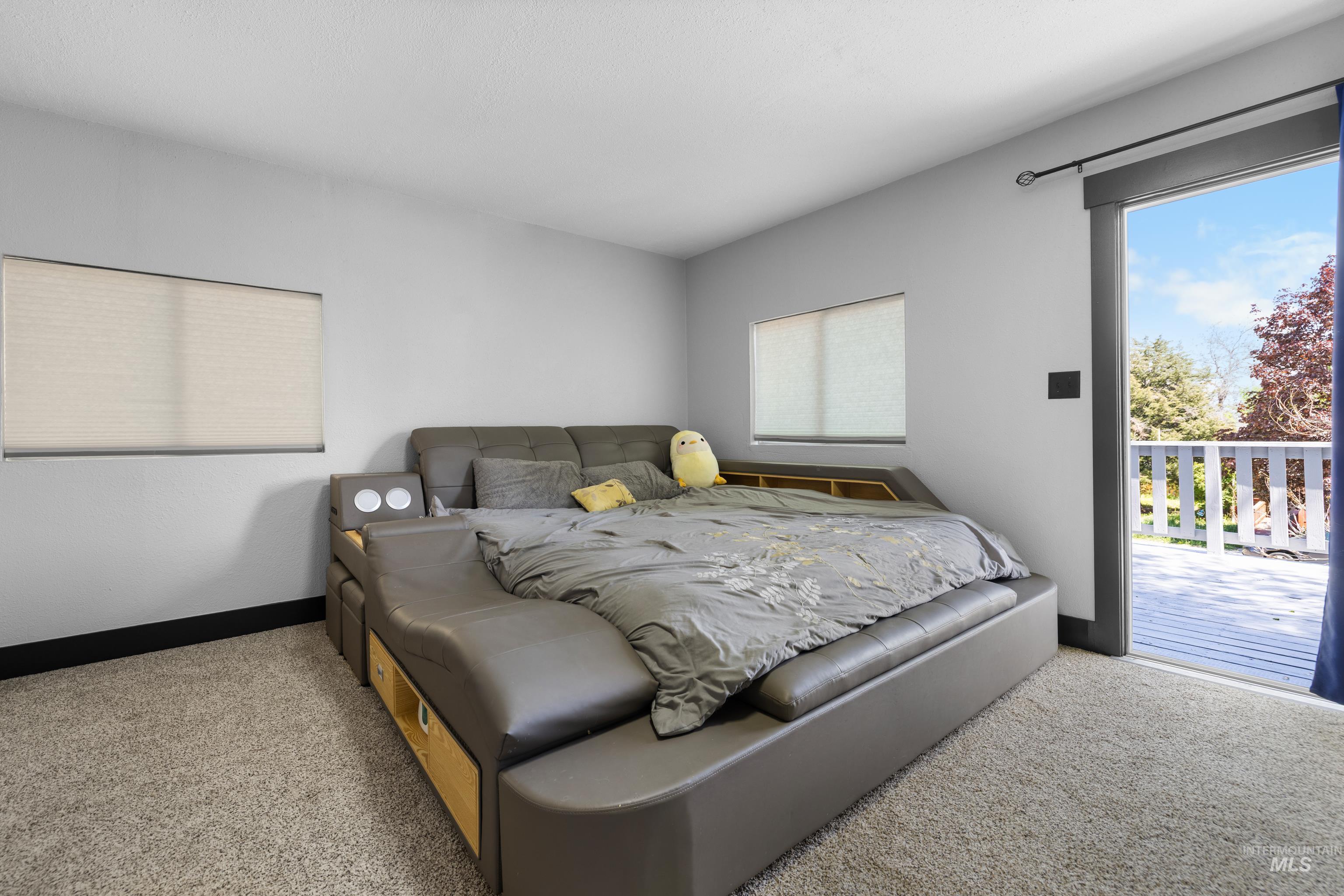 215 S Diamond St, Nampa, Idaho 83686, 3 Bedrooms, 2 Bathrooms, Residential For Sale, Price $379,000,MLS 98985704