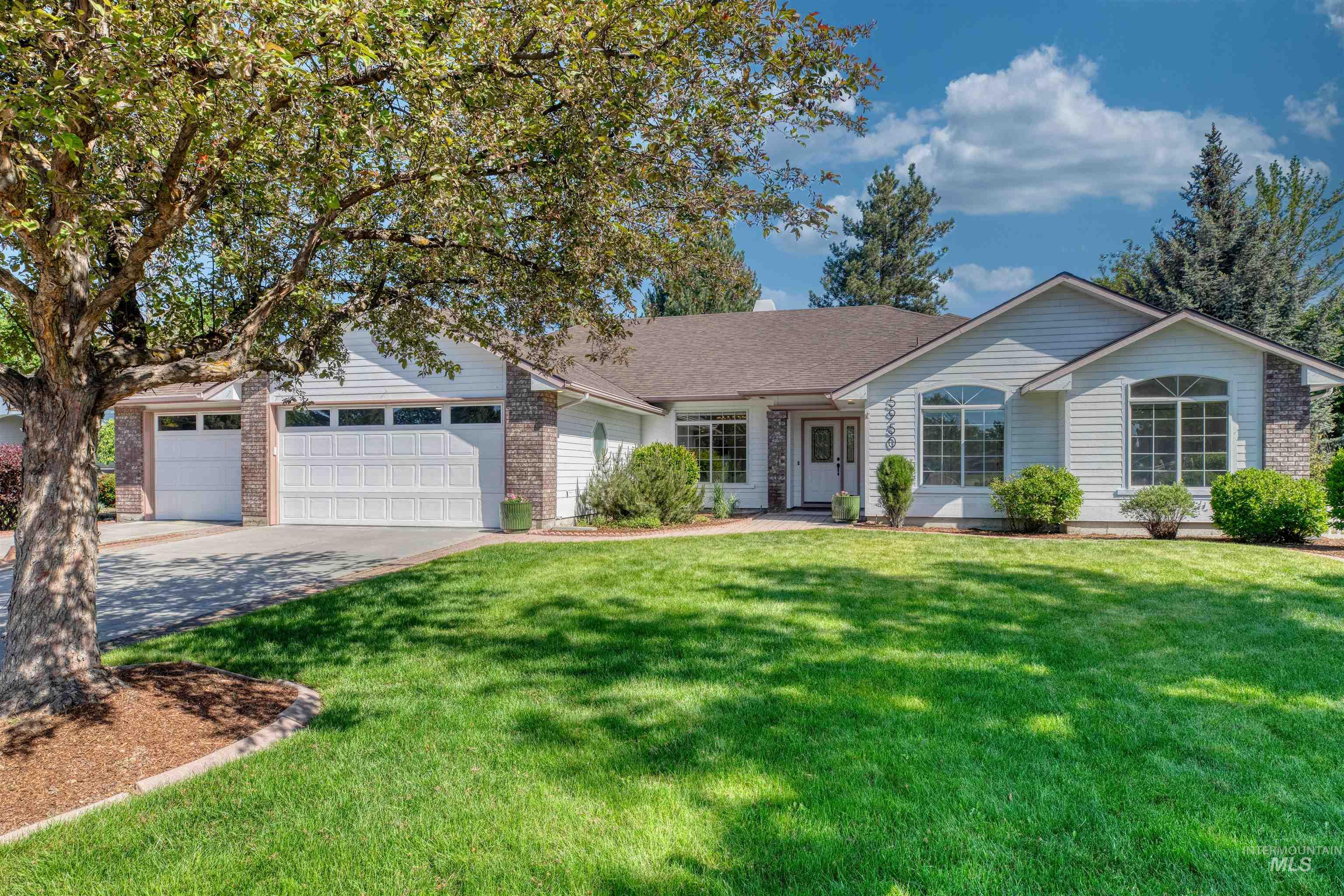 5950 W Plantation, Boise, Idaho 83703, 3 Bedrooms, 2 Bathrooms, Residential For Sale, Price $829,900,MLS 98985711