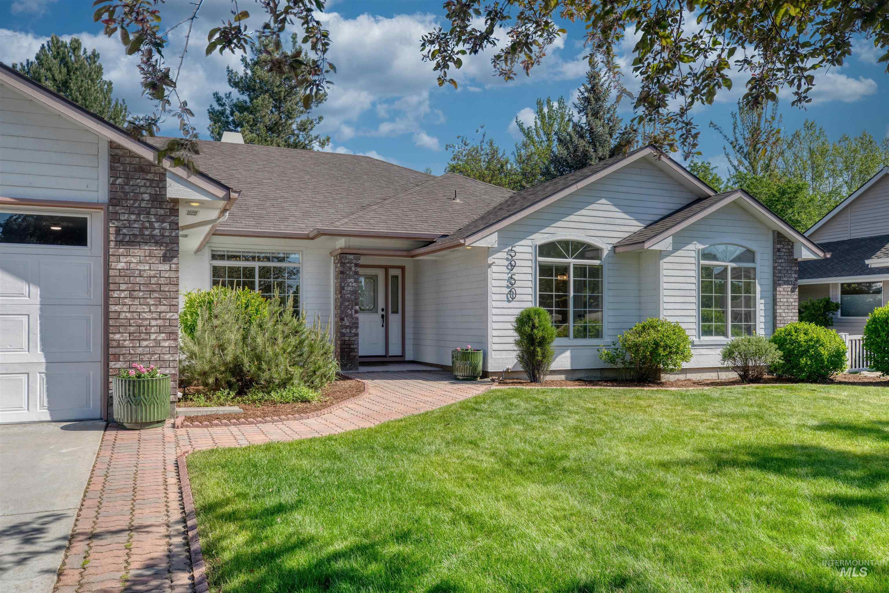 5950 W Plantation, Boise, Idaho 83703, 3 Bedrooms, 2 Bathrooms, Residential For Sale, Price $799,000,MLS 98985711