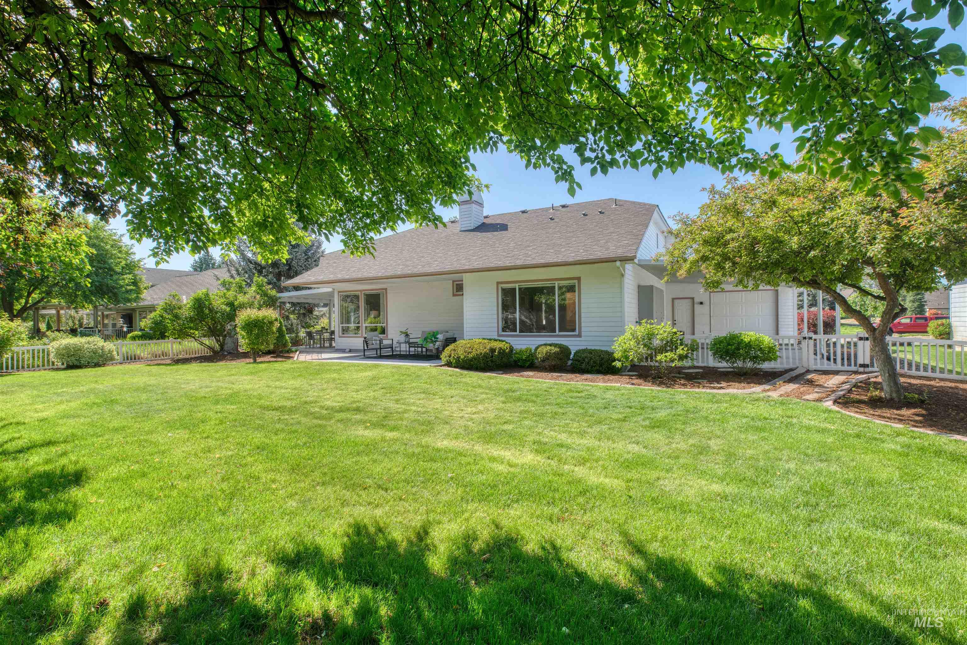 5950 W Plantation, Boise, Idaho 83703, 3 Bedrooms, 2 Bathrooms, Residential For Sale, Price $829,900,MLS 98985711
