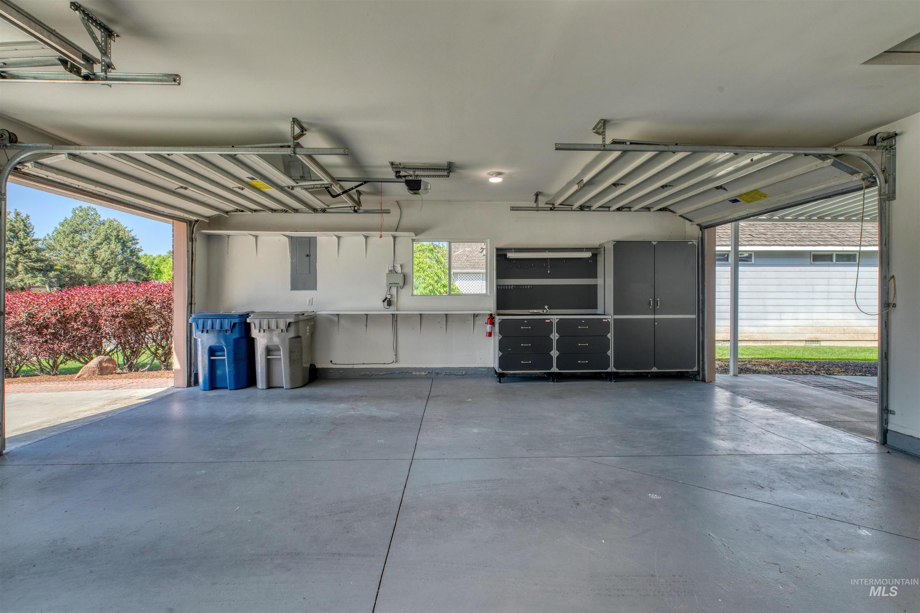 5950 W Plantation, Boise, Idaho 83703, 3 Bedrooms, 2 Bathrooms, Residential For Sale, Price $799,000,MLS 98985711