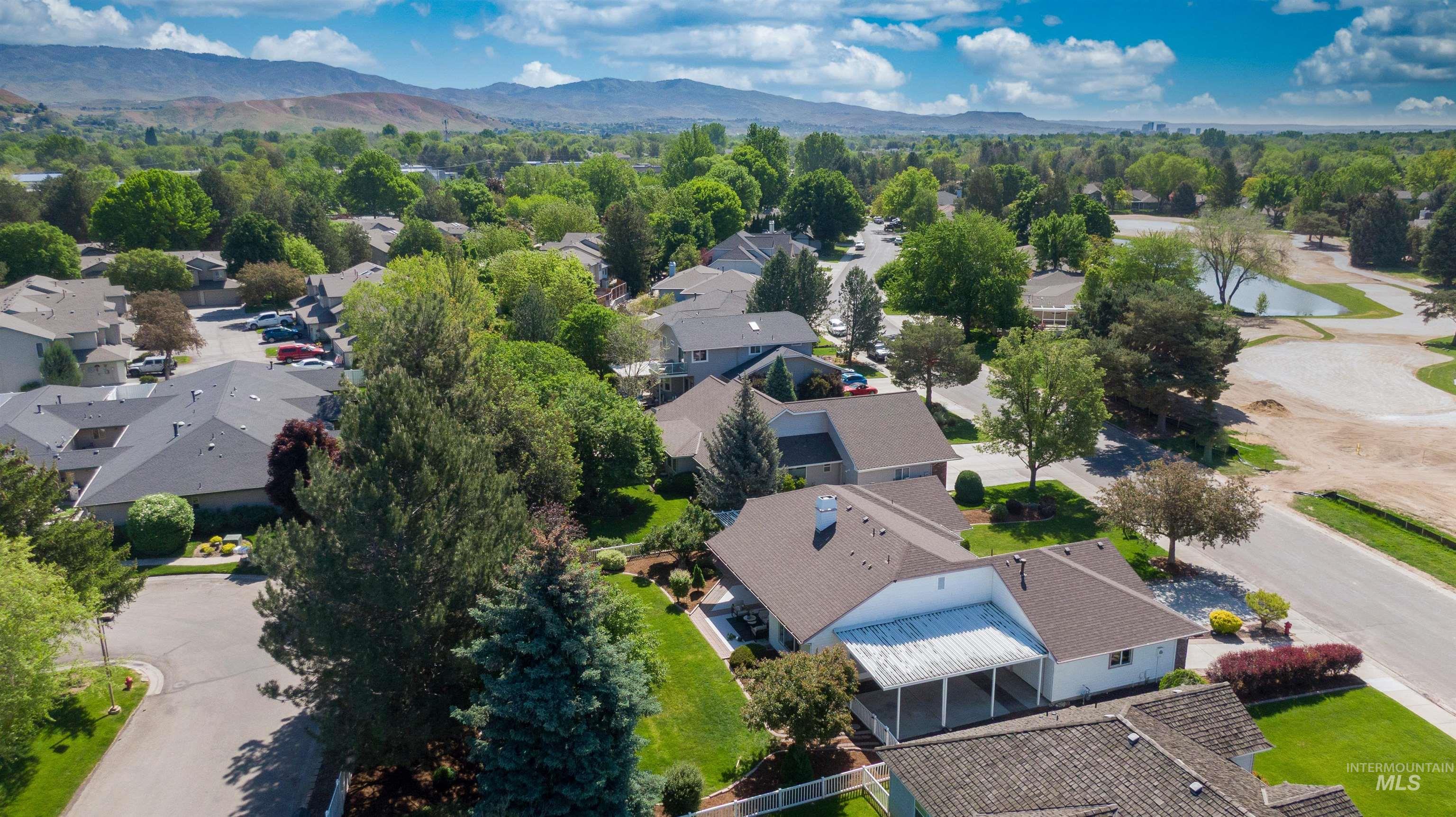 5950 W Plantation, Boise, Idaho 83703, 3 Bedrooms, 2 Bathrooms, Residential For Sale, Price $829,900,MLS 98985711