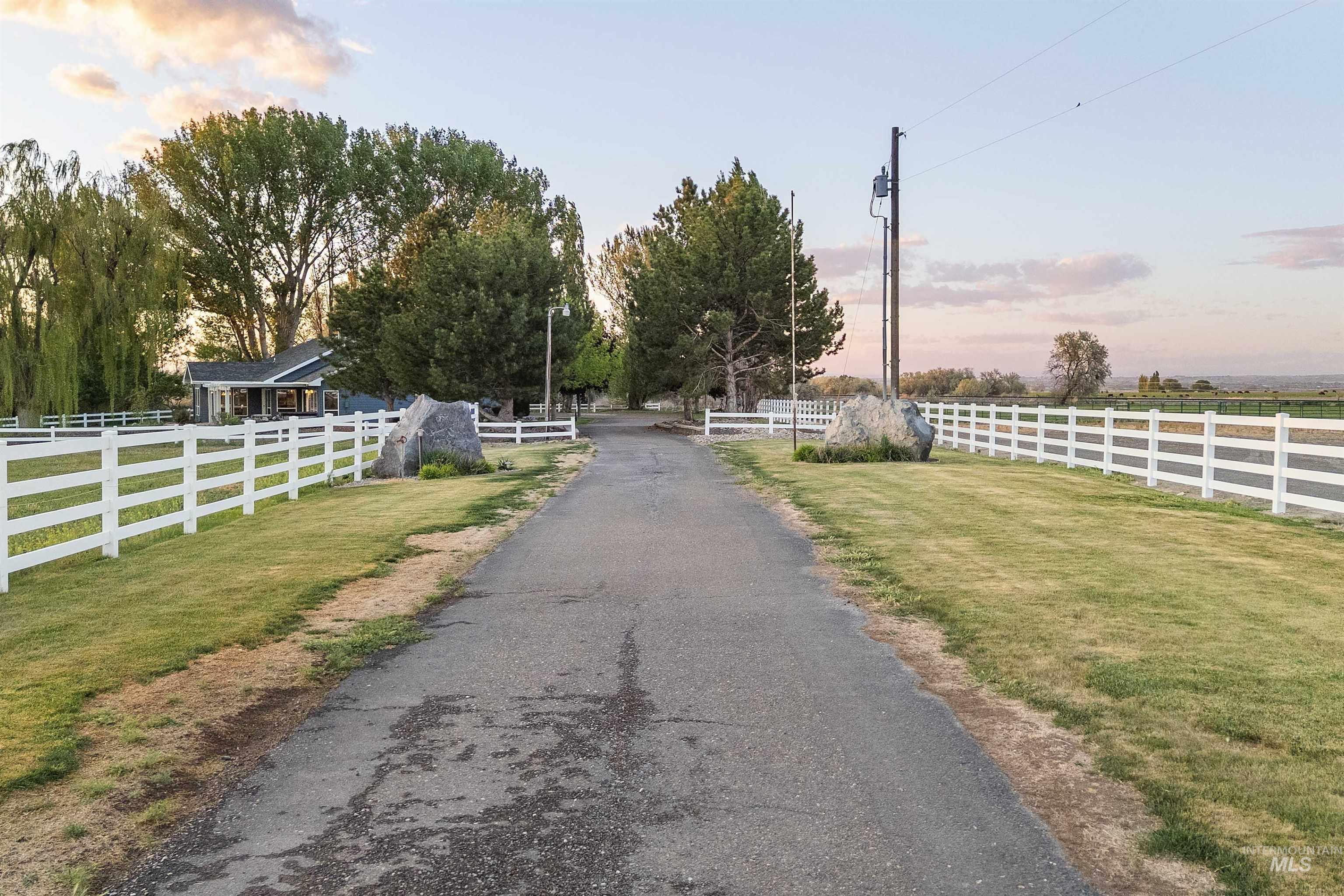 21256 Hwy 30, Filer, Idaho 83328, 3 Bedrooms, 3 Bathrooms, Residential For Sale, Price $2,539,900, 98985712