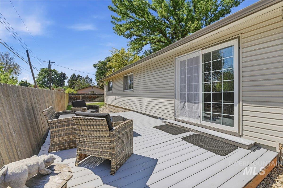 1809 W Malad Lane, Boise, Idaho 83705, 3 Bedrooms, 2 Bathrooms, Residential For Sale, Price $409,900,MLS 98985713