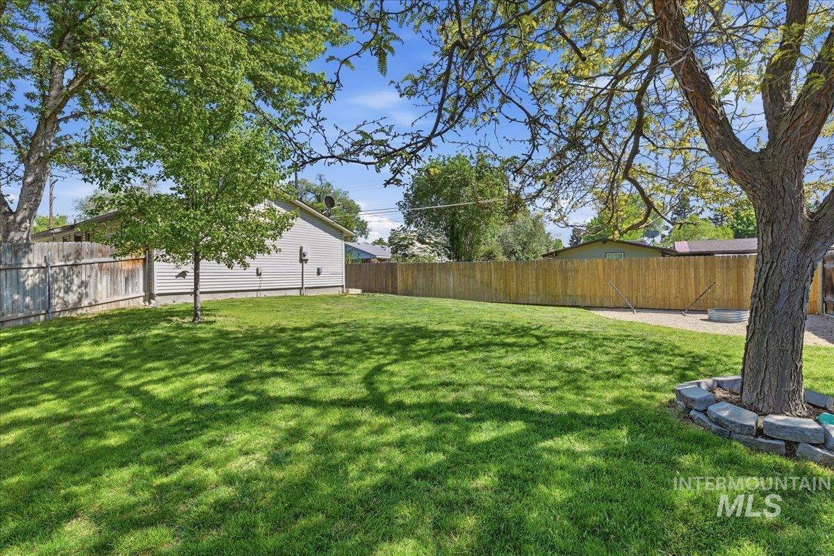 1809 W Malad Lane, Boise, Idaho 83705, 3 Bedrooms, 2 Bathrooms, Residential For Sale, Price $409,900,MLS 98985713