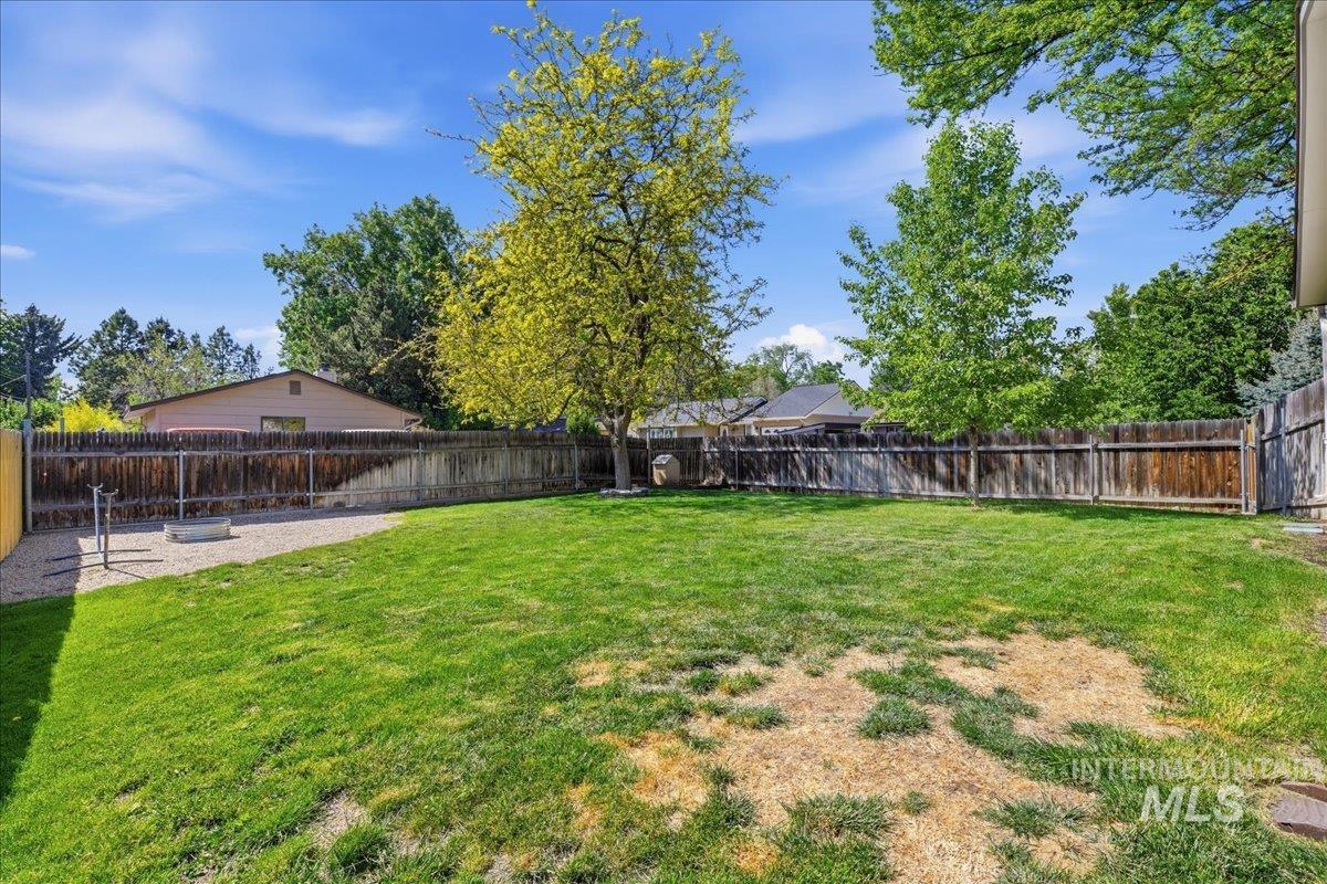 1809 W Malad Lane, Boise, Idaho 83705, 3 Bedrooms, 2 Bathrooms, Residential For Sale, Price $409,900,MLS 98985713