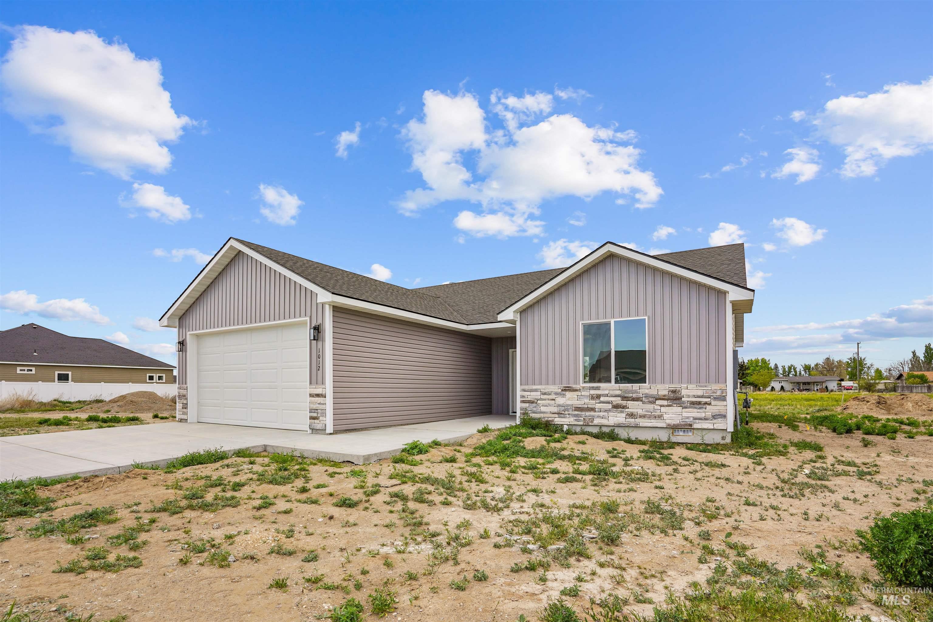 1012 14th St, Rupert, Idaho 83350, 2 Bedrooms, 2 Bathrooms, Residential For Sale, Price $309,500,MLS 98985714
