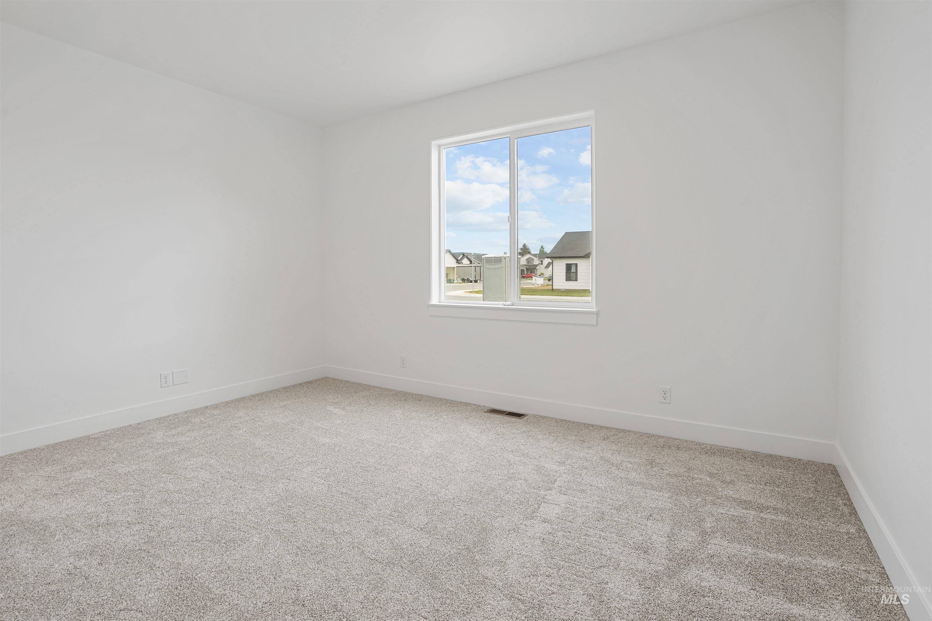 1012 14th St, Rupert, Idaho 83350, 2 Bedrooms, 2 Bathrooms, Residential For Sale, Price $309,500,MLS 98985714