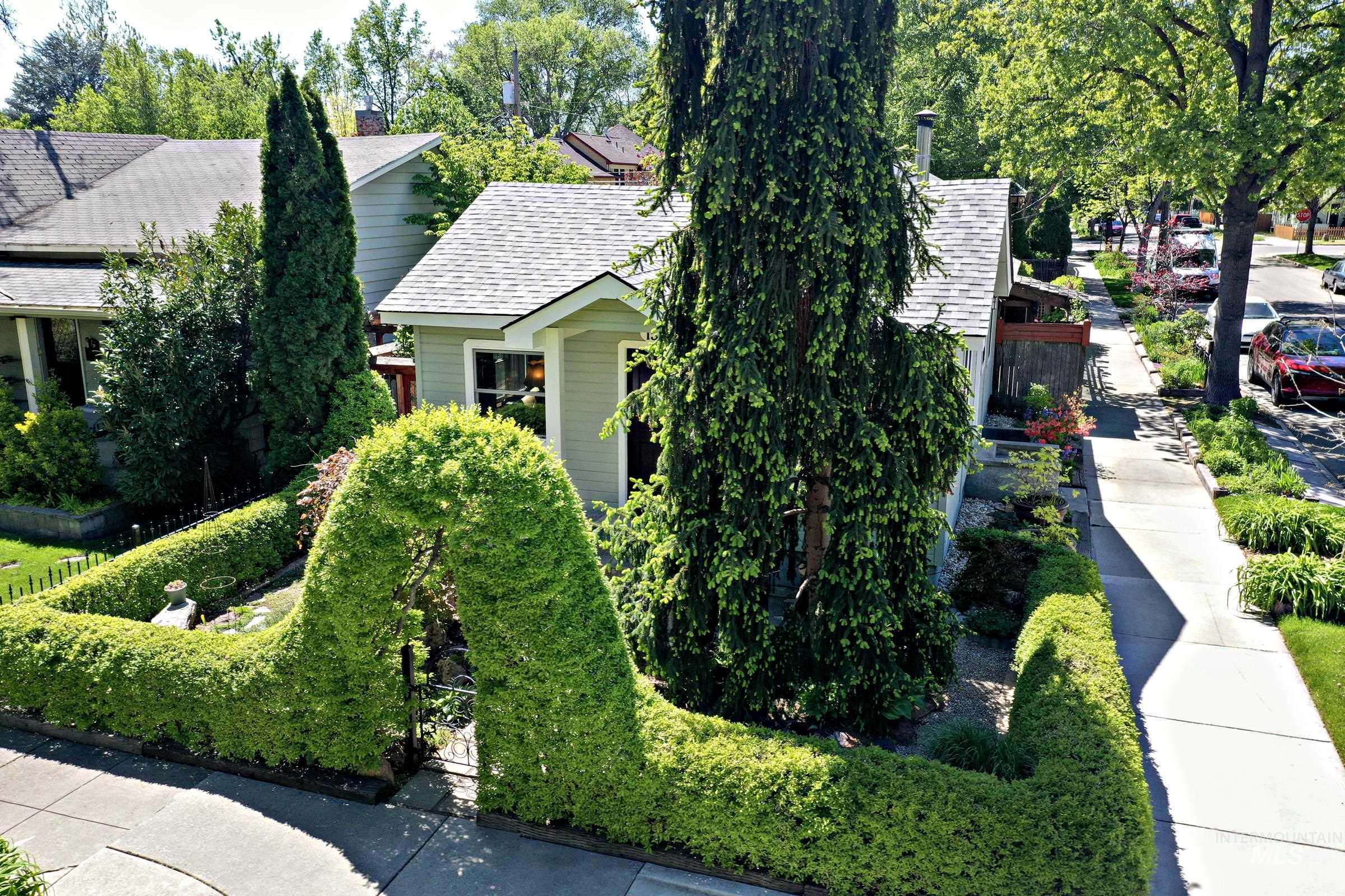 1519 N 10th St, Boise, Idaho 83702, 3 Bedrooms, 2 Bathrooms, Residential For Sale, Price $699,888,MLS 98985716