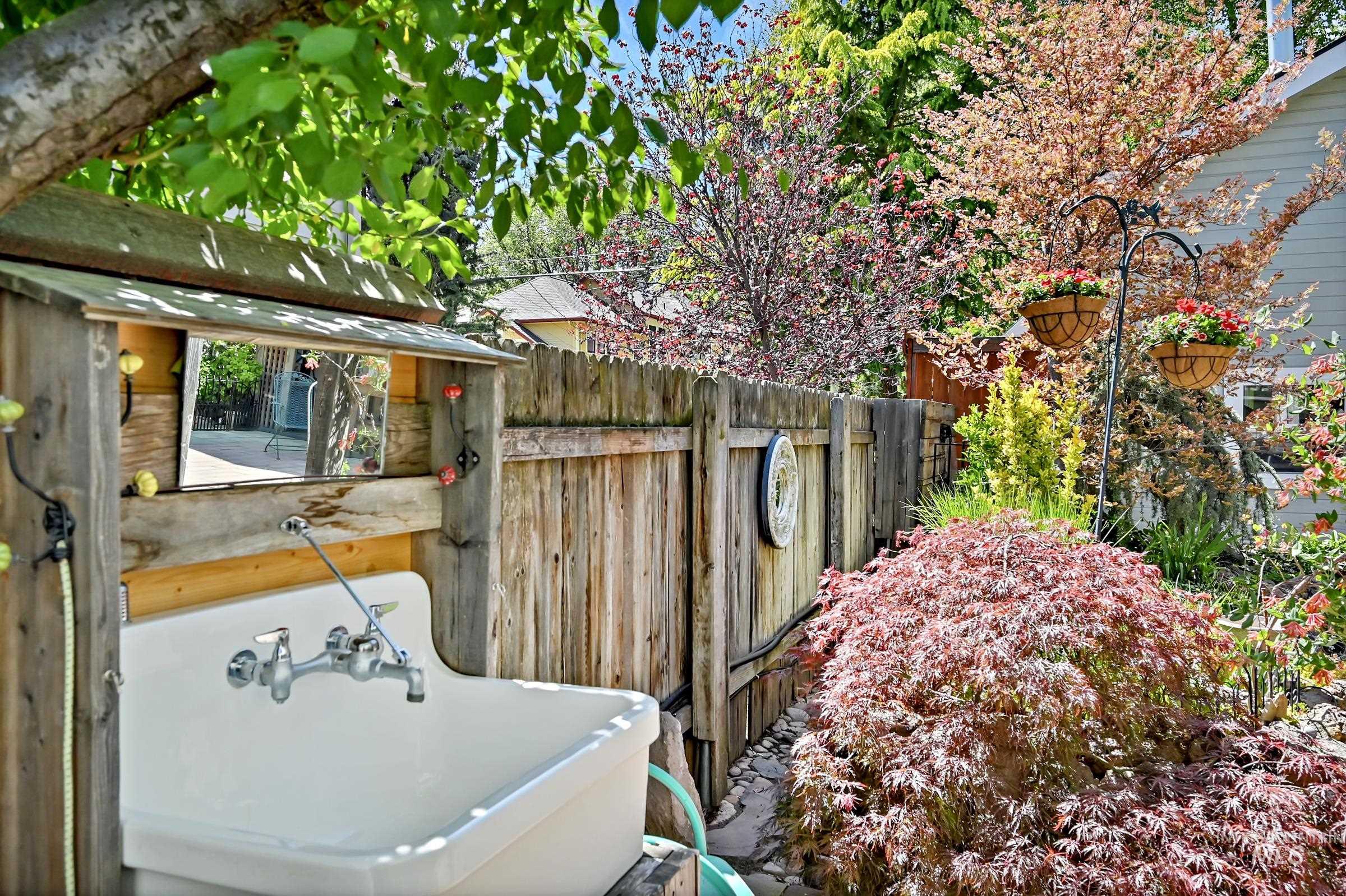 1519 N 10th St, Boise, Idaho 83702, 3 Bedrooms, 2 Bathrooms, Residential For Sale, Price $699,888,MLS 98985716