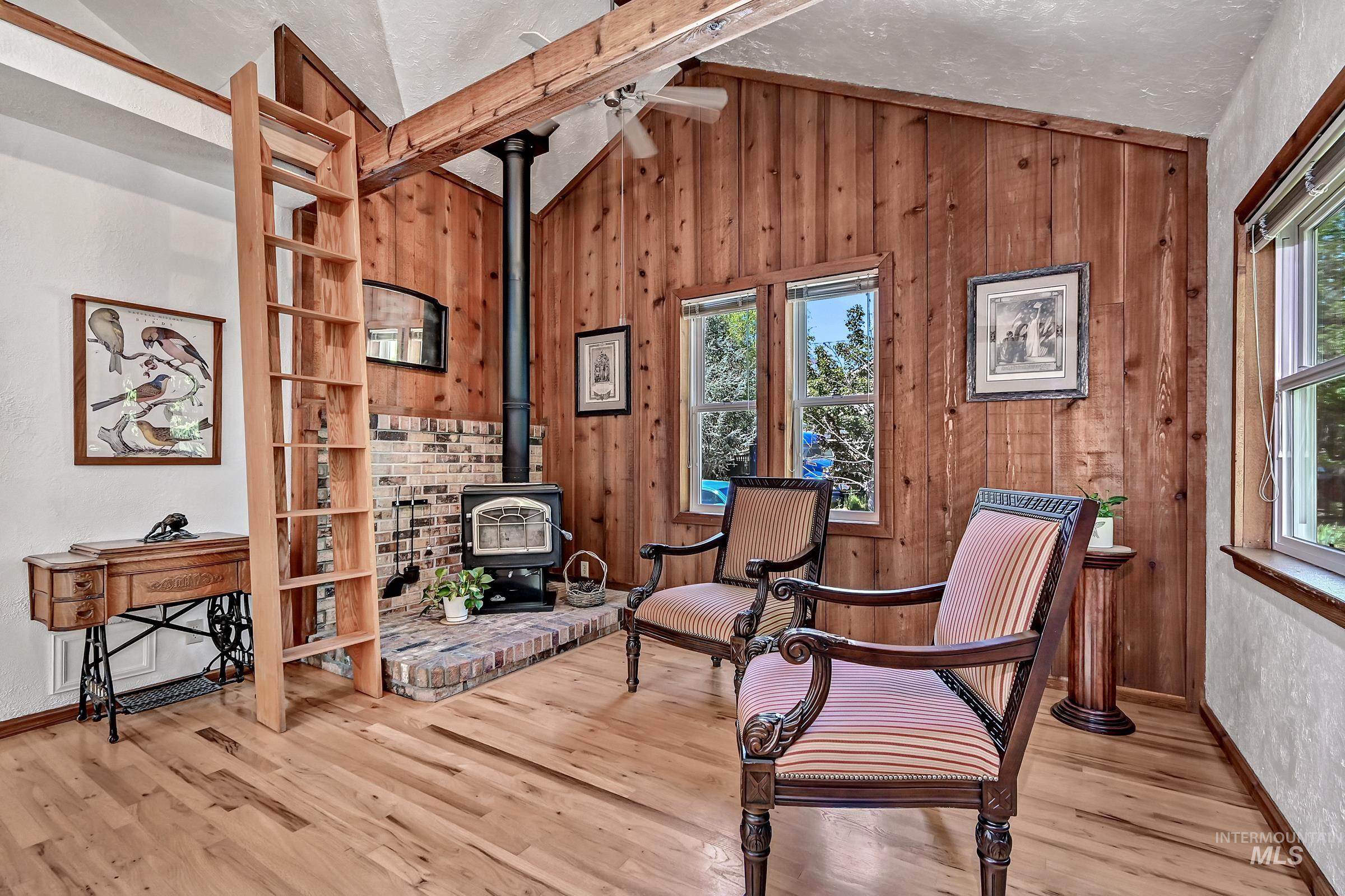 1519 N 10th St, Boise, Idaho 83702, 3 Bedrooms, 2 Bathrooms, Residential For Sale, Price $699,888,MLS 98985716