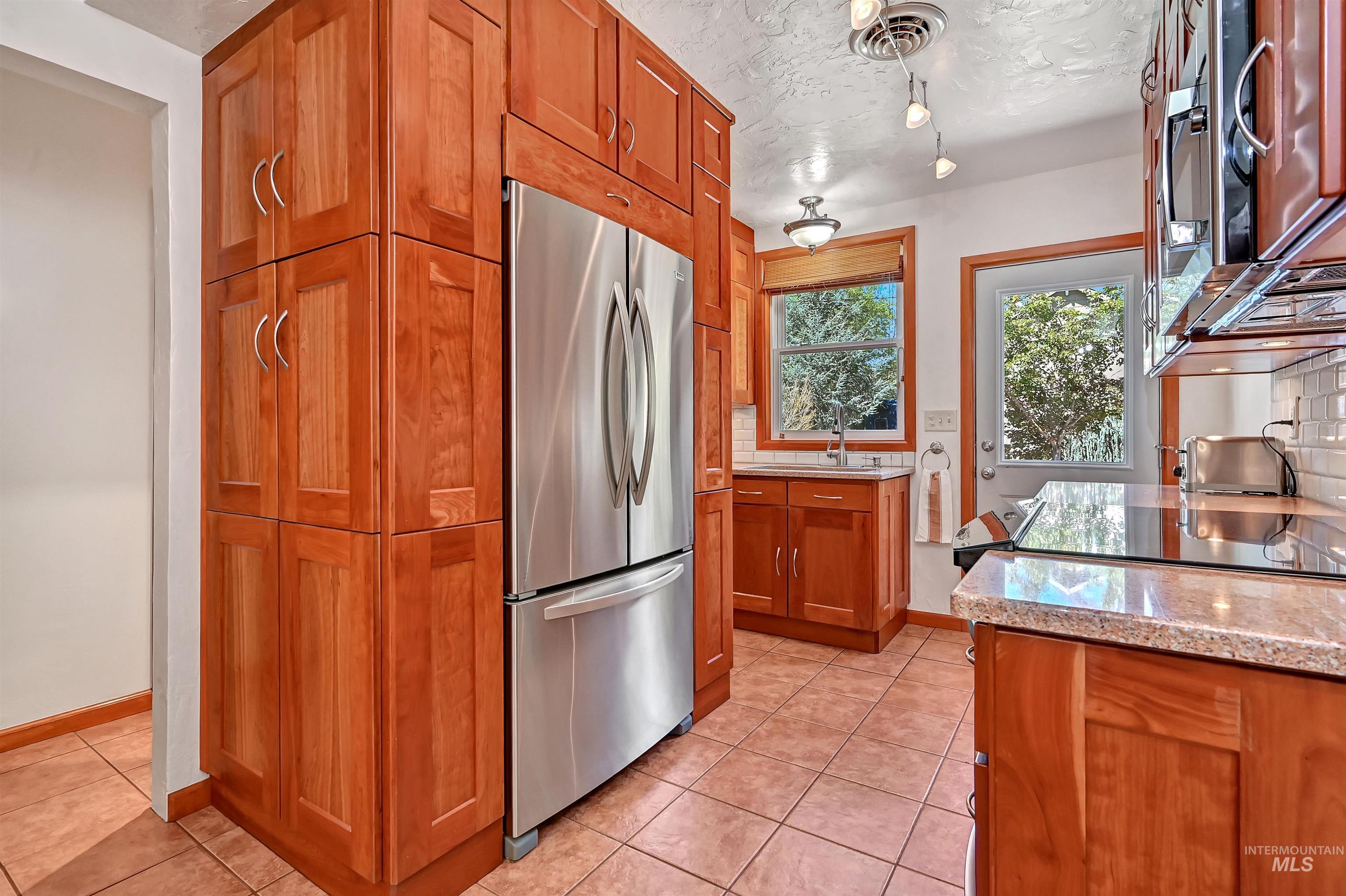 1519 N 10th St, Boise, Idaho 83702, 3 Bedrooms, 2 Bathrooms, Residential For Sale, Price $699,888,MLS 98985716