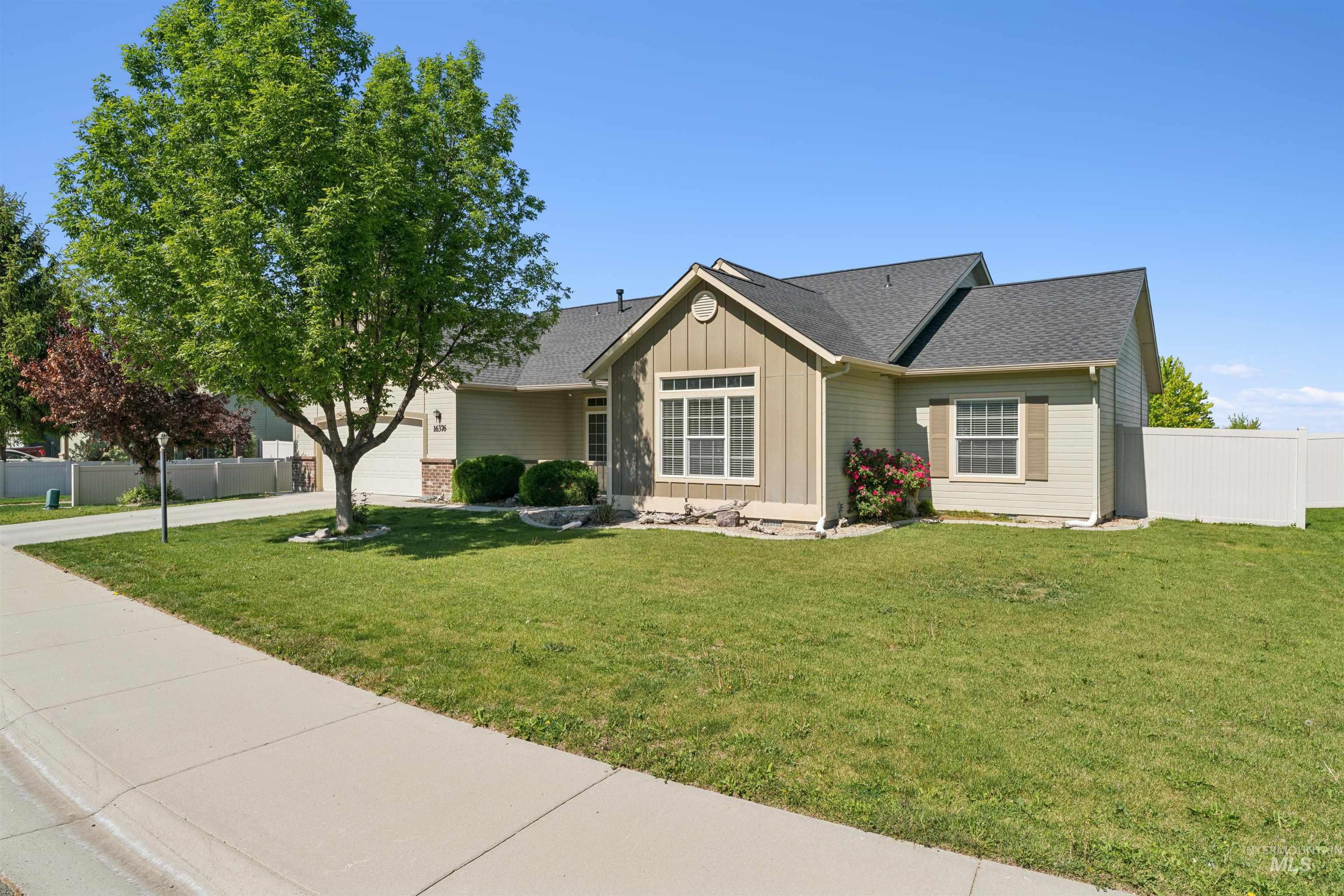 16376 Dietz Way, Caldwell, Idaho 83607, 4 Bedrooms, 2 Bathrooms, Residential For Sale, Price $379,900,MLS 98985717