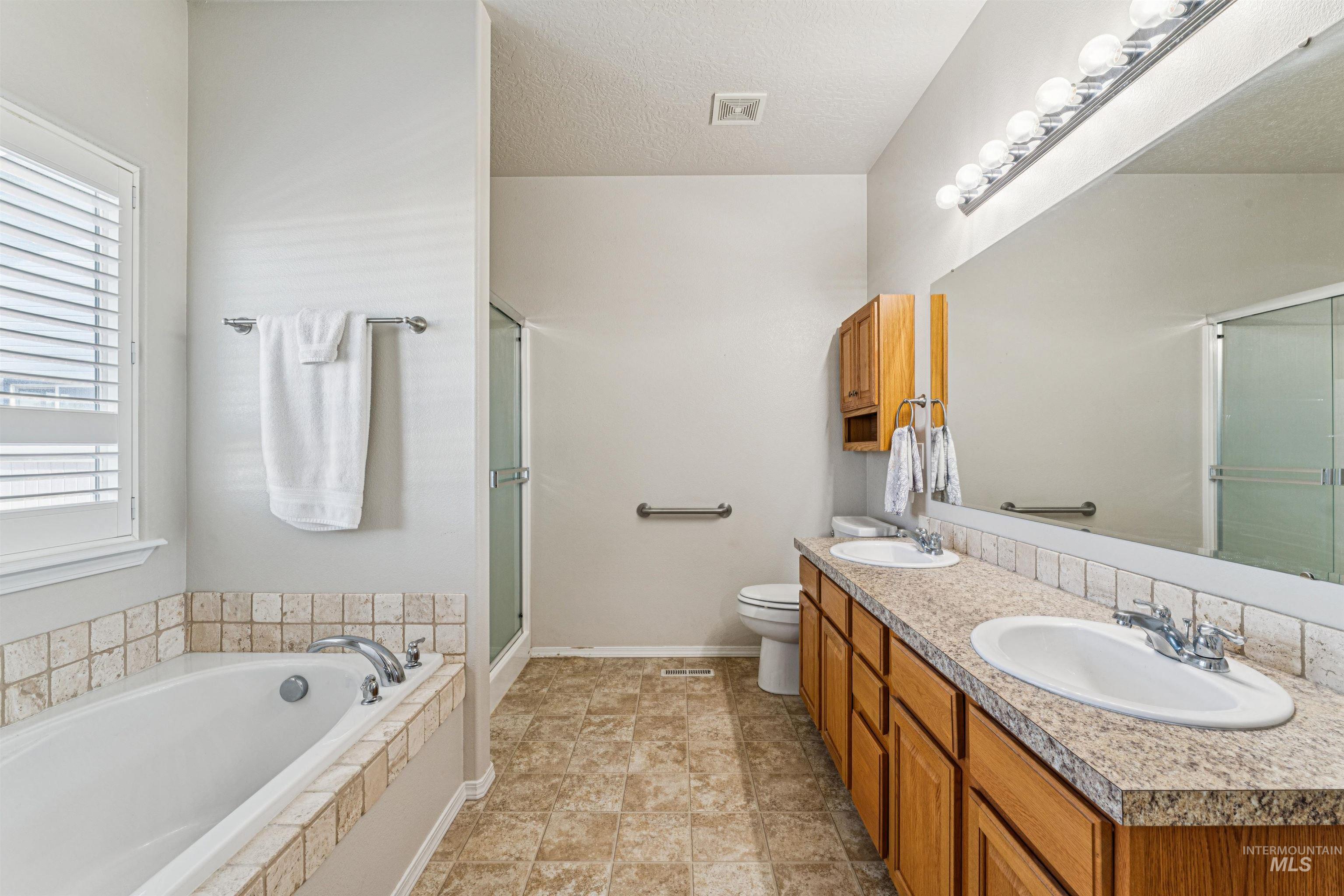 16376 Dietz Way, Caldwell, Idaho 83607, 4 Bedrooms, 2 Bathrooms, Residential For Sale, Price $379,900,MLS 98985717
