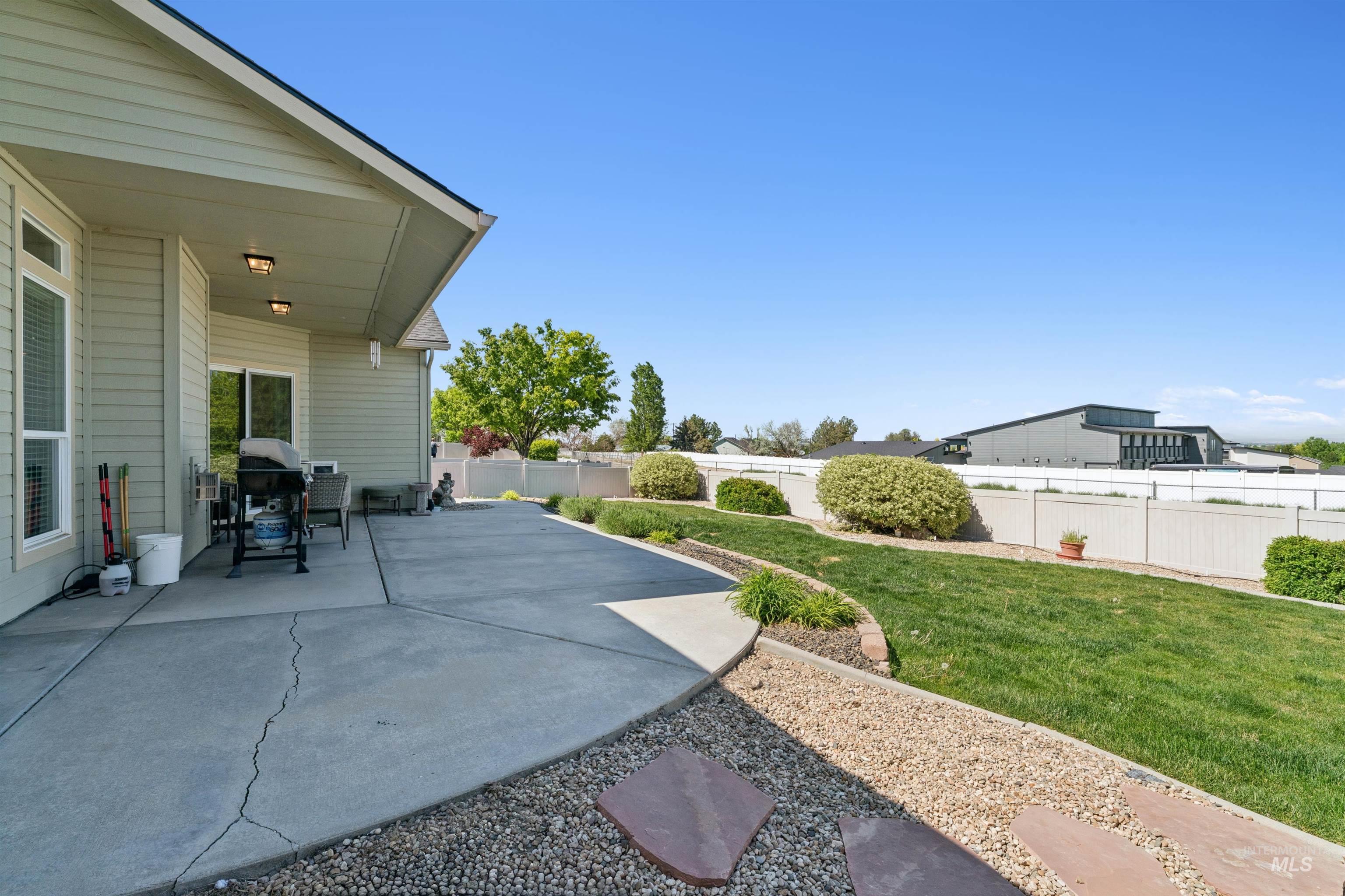 16376 Dietz Way, Caldwell, Idaho 83607, 4 Bedrooms, 2 Bathrooms, Residential For Sale, Price $379,900,MLS 98985717