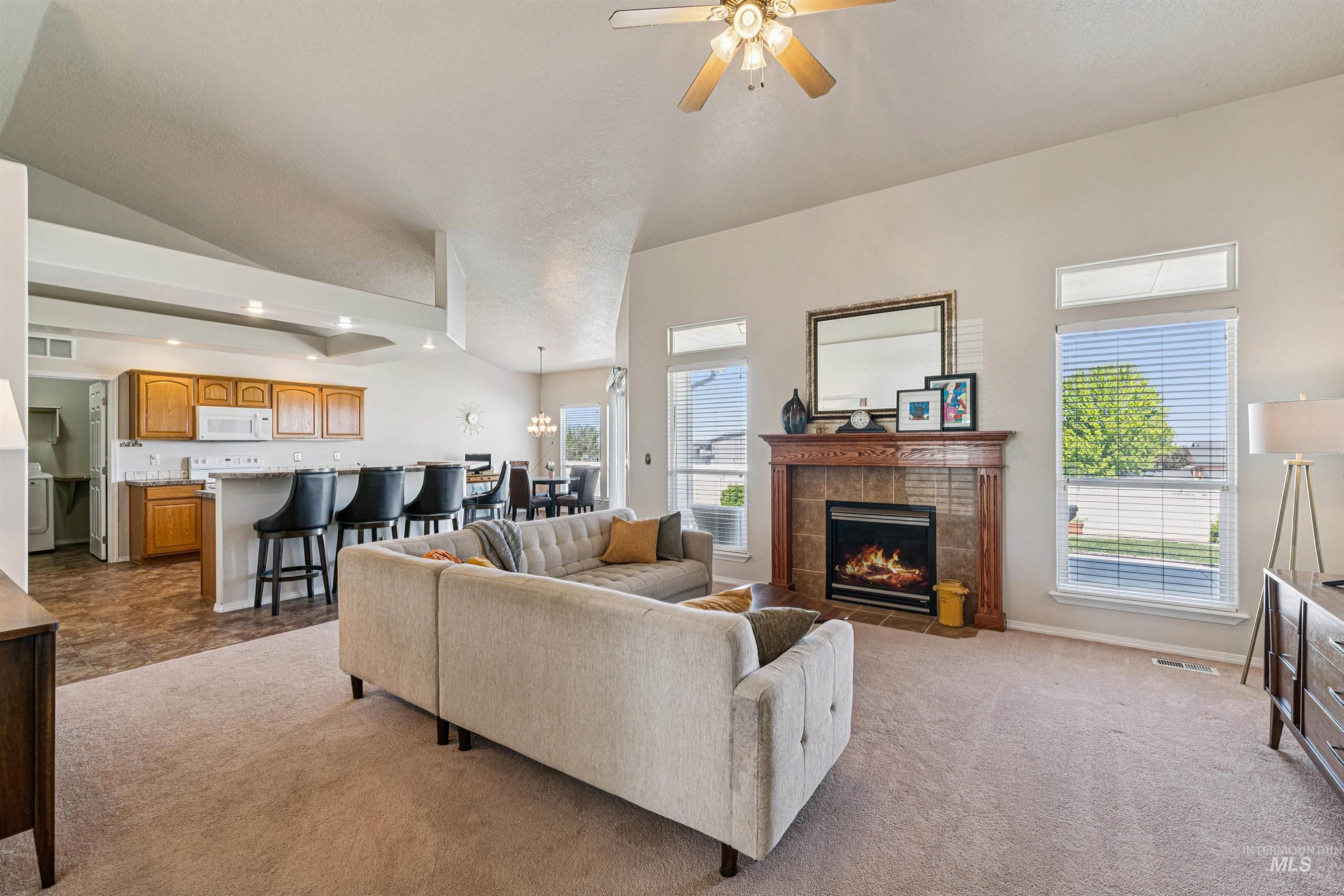 16376 Dietz Way, Caldwell, Idaho 83607, 4 Bedrooms, 2 Bathrooms, Residential For Sale, Price $379,900,MLS 98985717