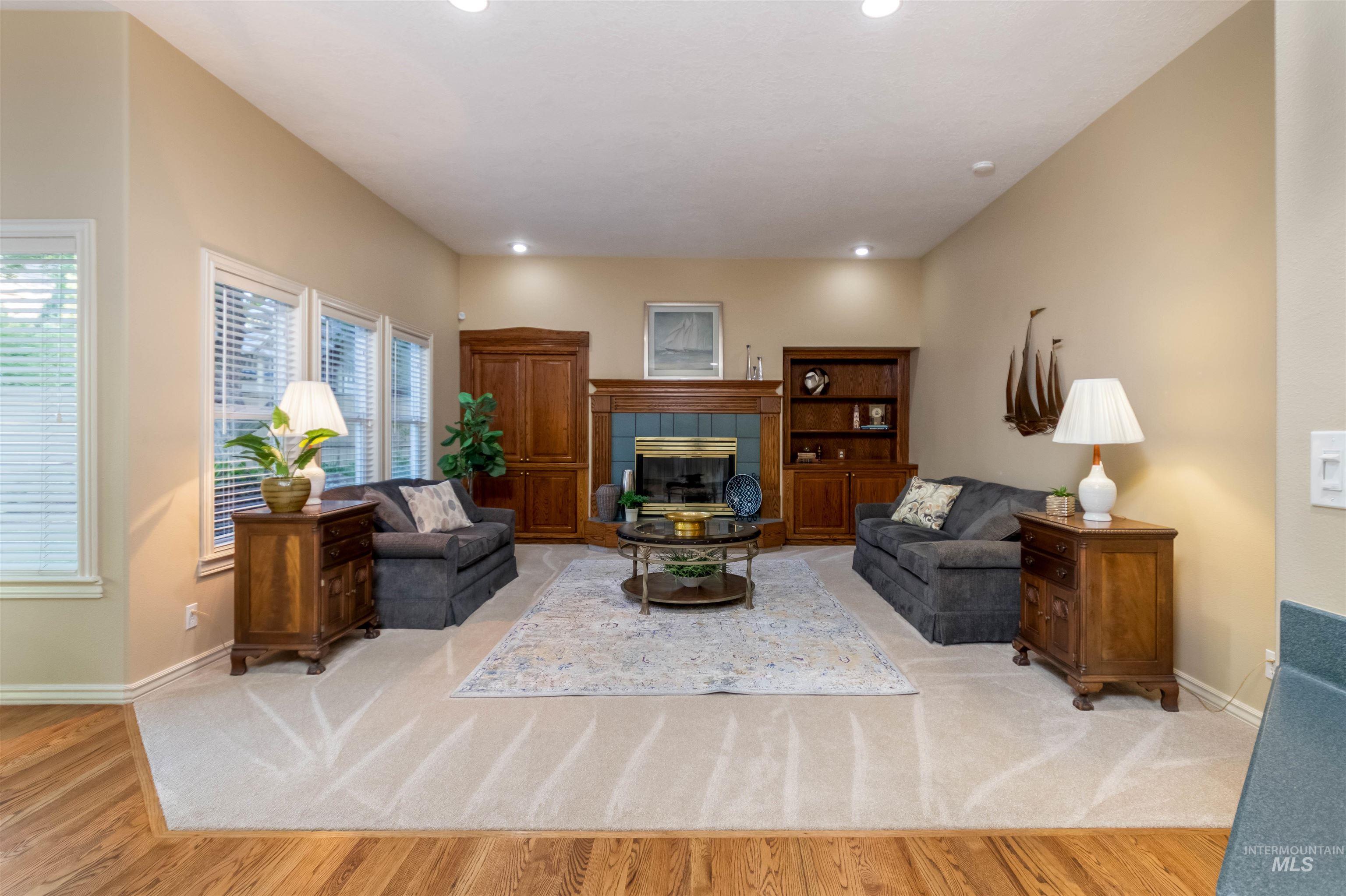 5026 N Greyloch Way, Boise, Idaho 83704, 3 Bedrooms, 2.5 Bathrooms, Residential For Sale, Price $749,900,MLS 98985728