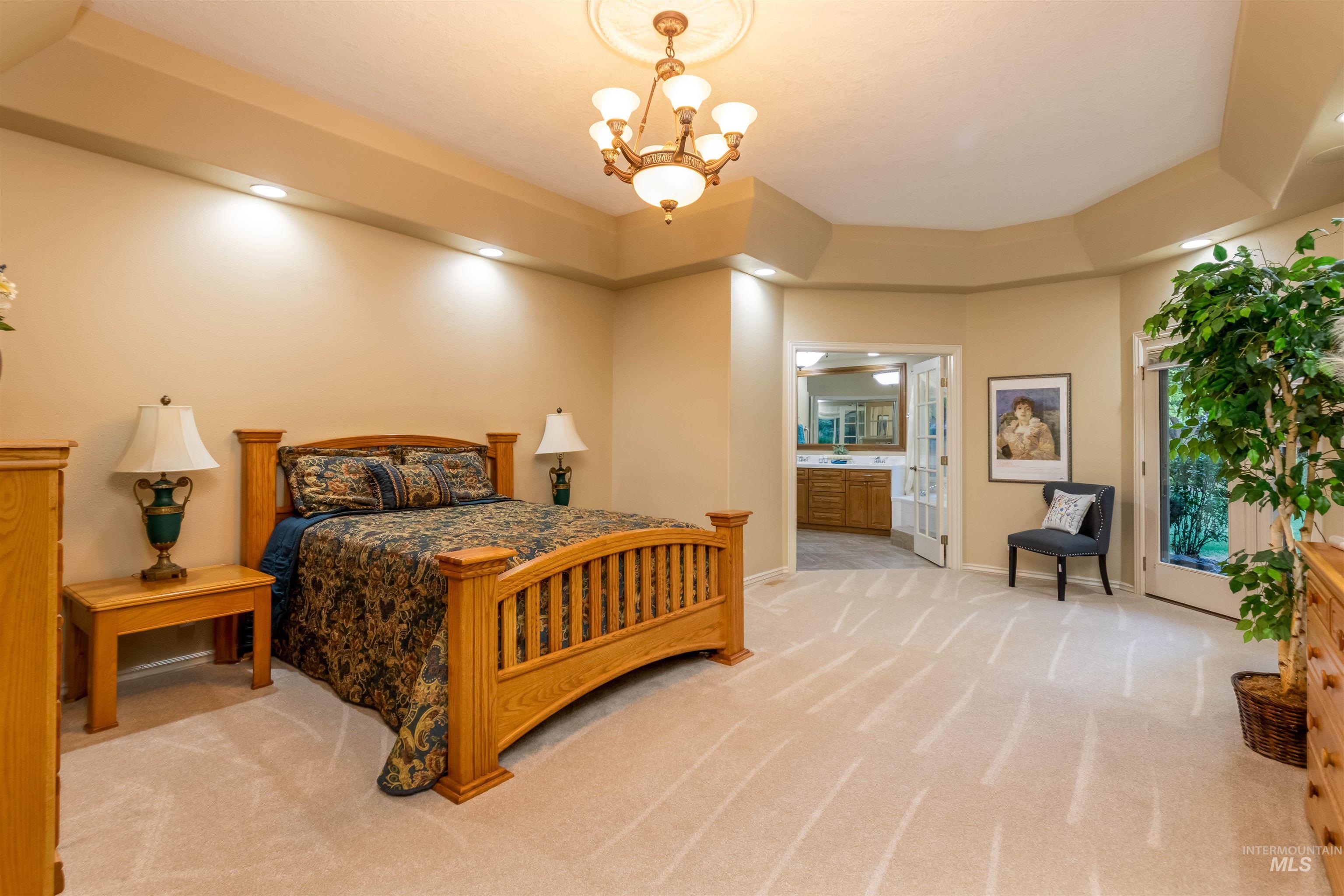 5026 N Greyloch Way, Boise, Idaho 83704, 3 Bedrooms, 2.5 Bathrooms, Residential For Sale, Price $749,900,MLS 98985728