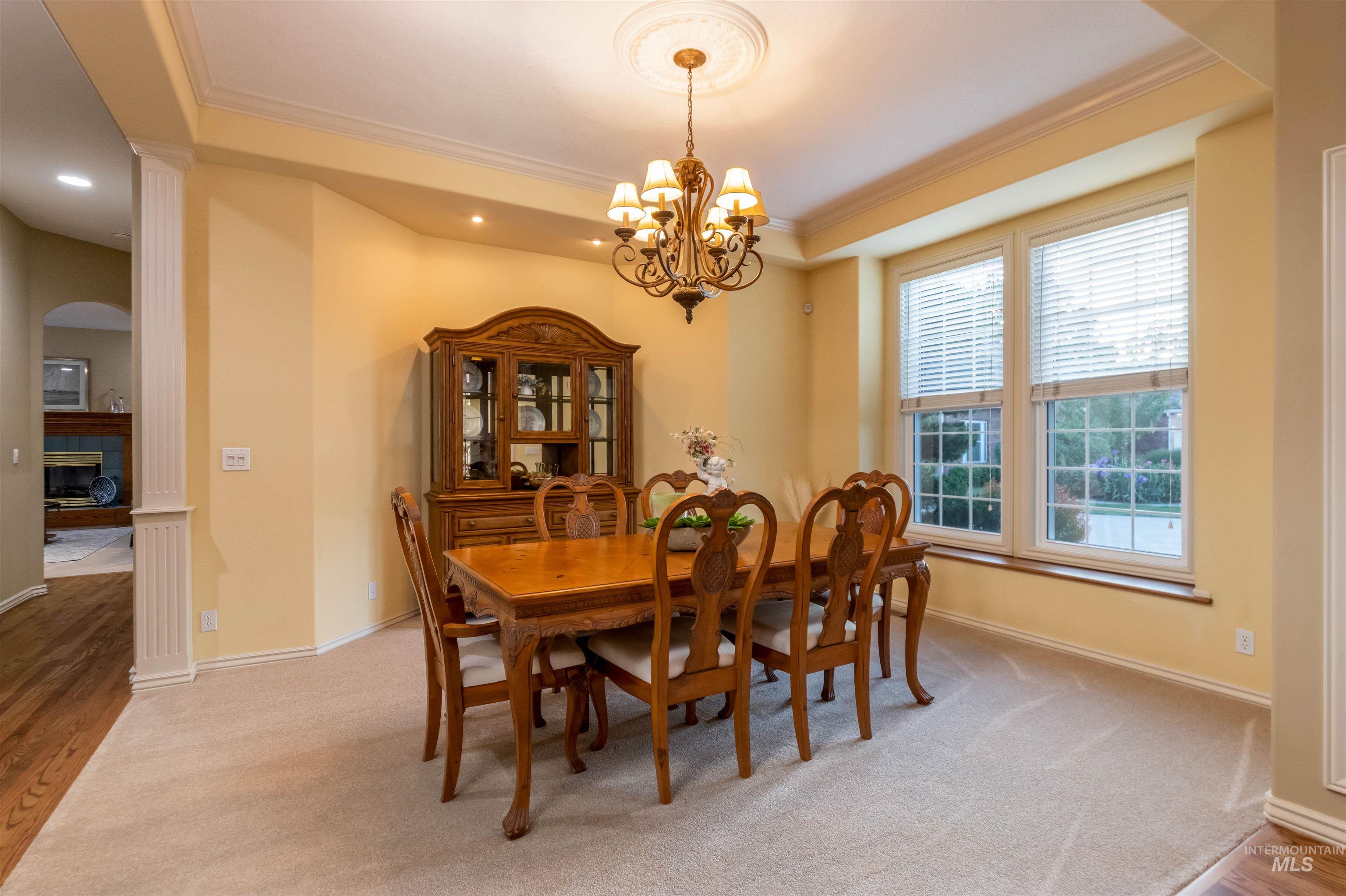 5026 N Greyloch Way, Boise, Idaho 83704, 3 Bedrooms, 2.5 Bathrooms, Residential For Sale, Price $749,900,MLS 98985728