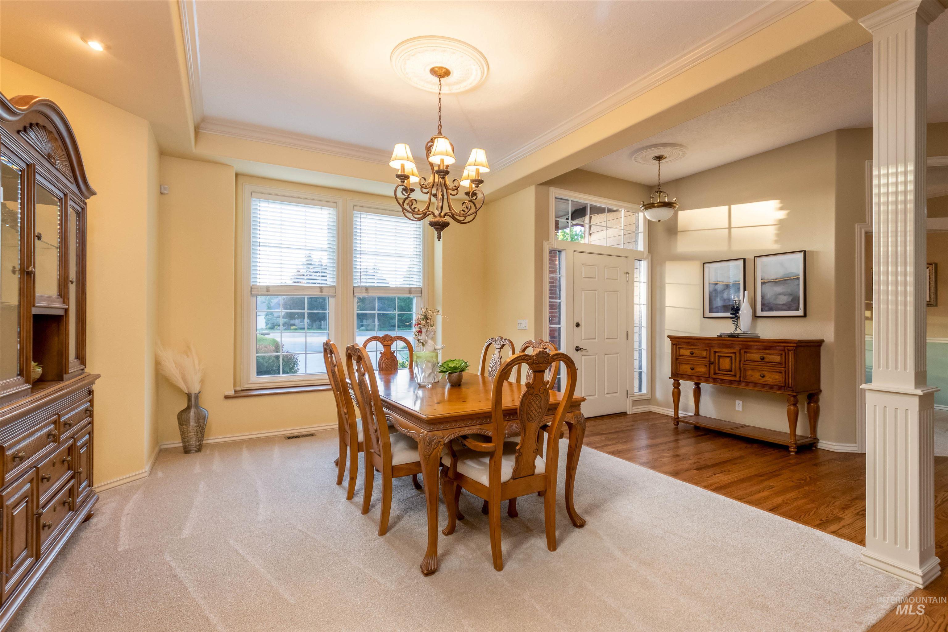 5026 N Greyloch Way, Boise, Idaho 83704, 3 Bedrooms, 2.5 Bathrooms, Residential For Sale, Price $749,900,MLS 98985728