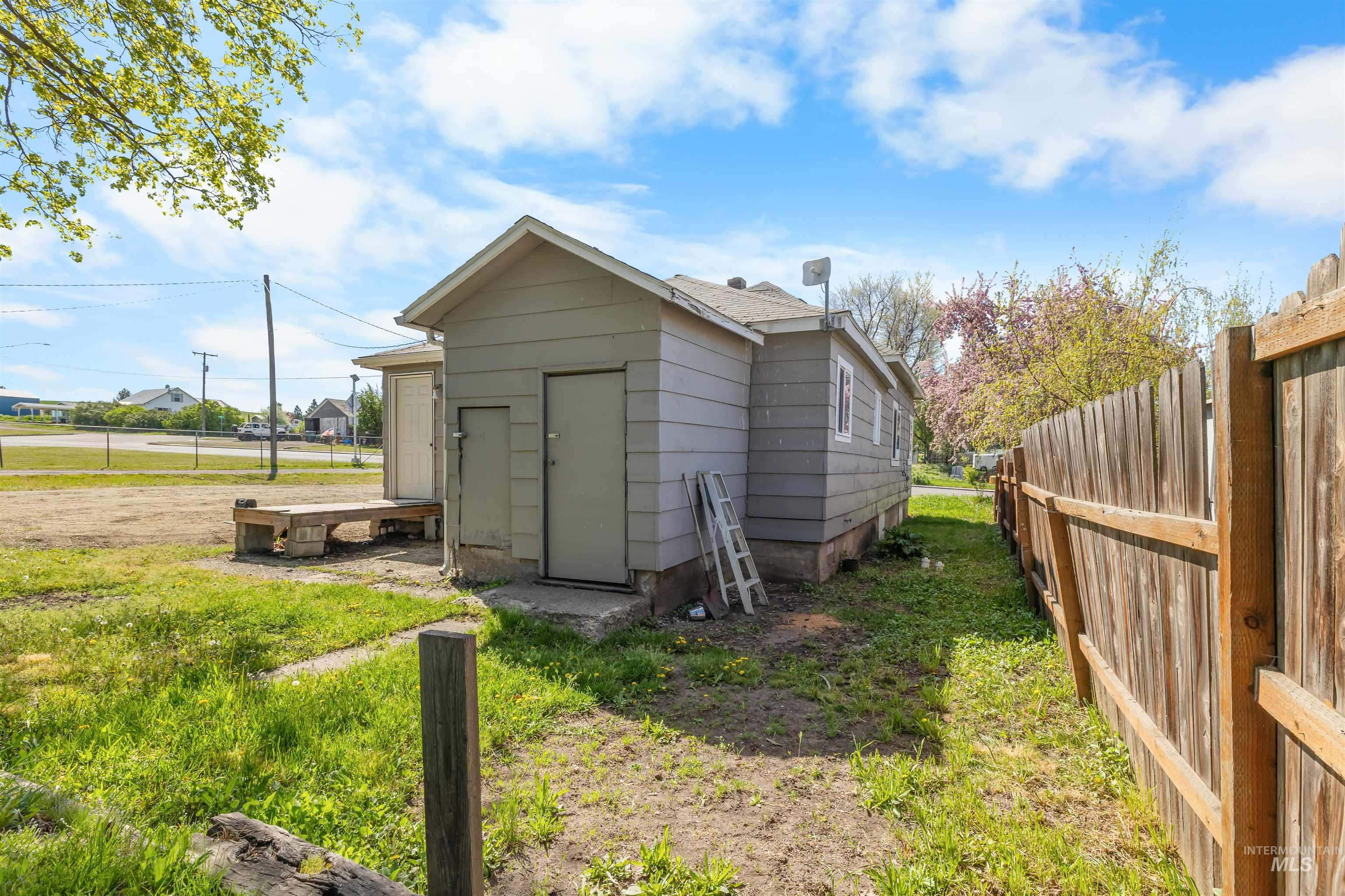 306 Foster Ave, CottonWood, Idaho 83522, 3 Bedrooms, 1 Bathroom, Residential For Sale, Price $224,900,MLS 98985729