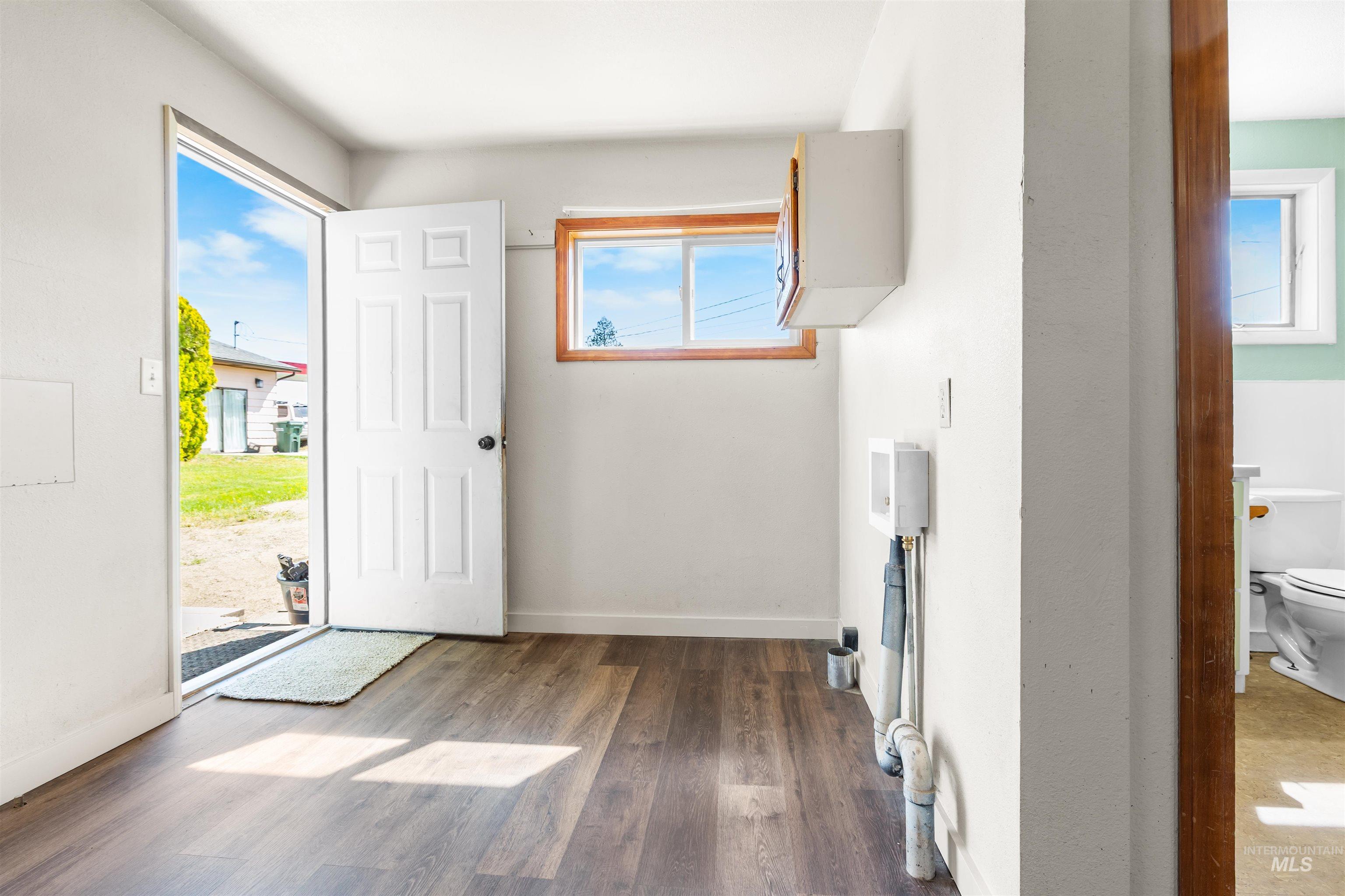 306 Foster Ave, CottonWood, Idaho 83522, 3 Bedrooms, 1 Bathroom, Residential For Sale, Price $224,900,MLS 98985729
