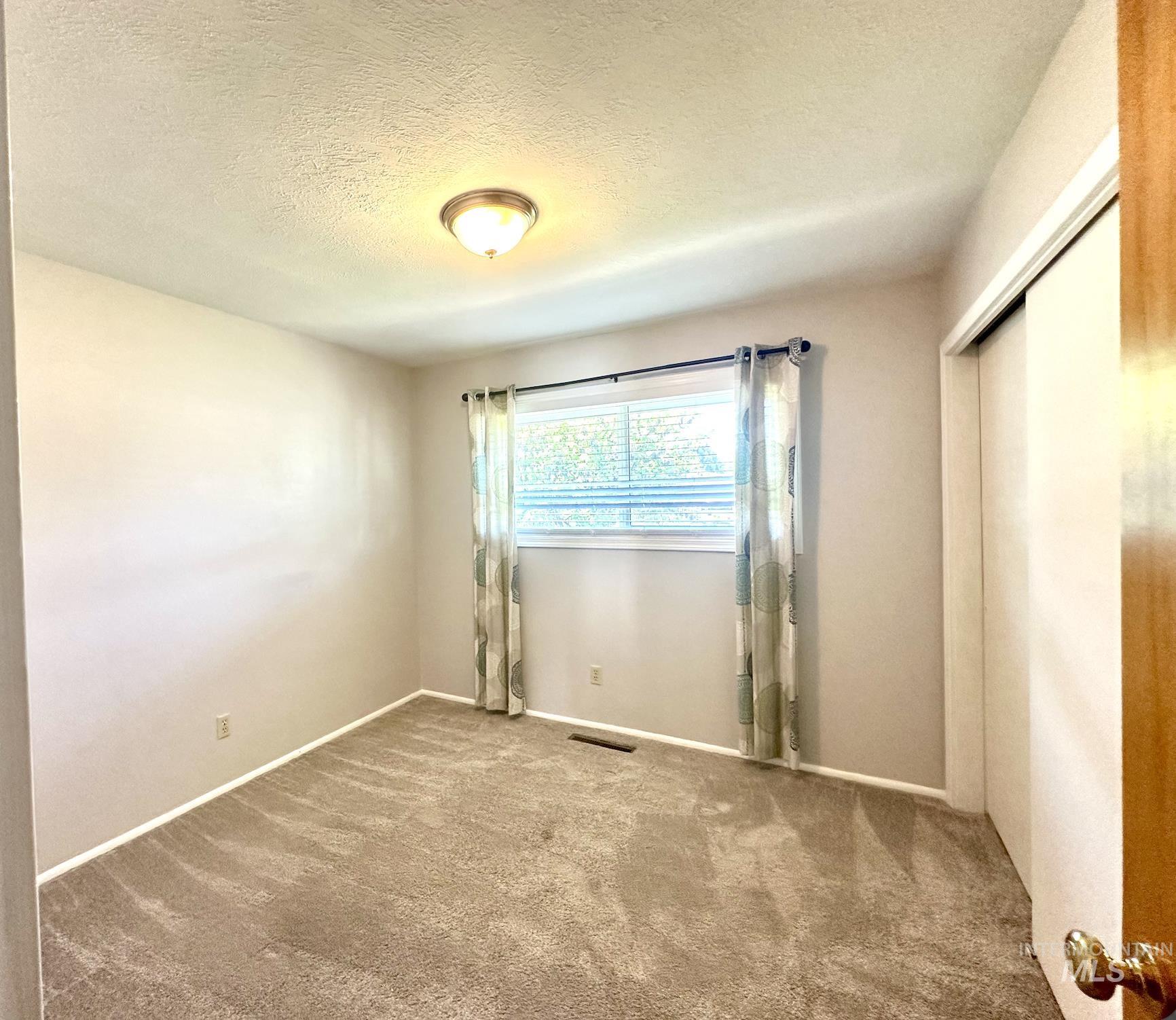144 Lloyd Ave, Weiser, Idaho 83672, 3 Bedrooms, 2 Bathrooms, Residential For Sale, Price $339,500,MLS 98985731