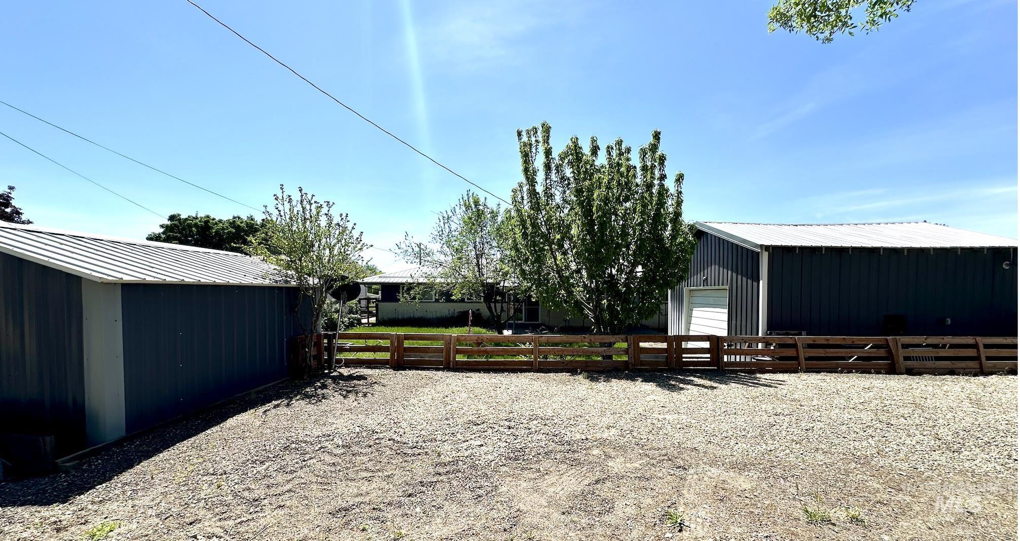 144 Lloyd Ave, Weiser, Idaho 83672, 3 Bedrooms, 2 Bathrooms, Residential For Sale, Price $339,500,MLS 98985731