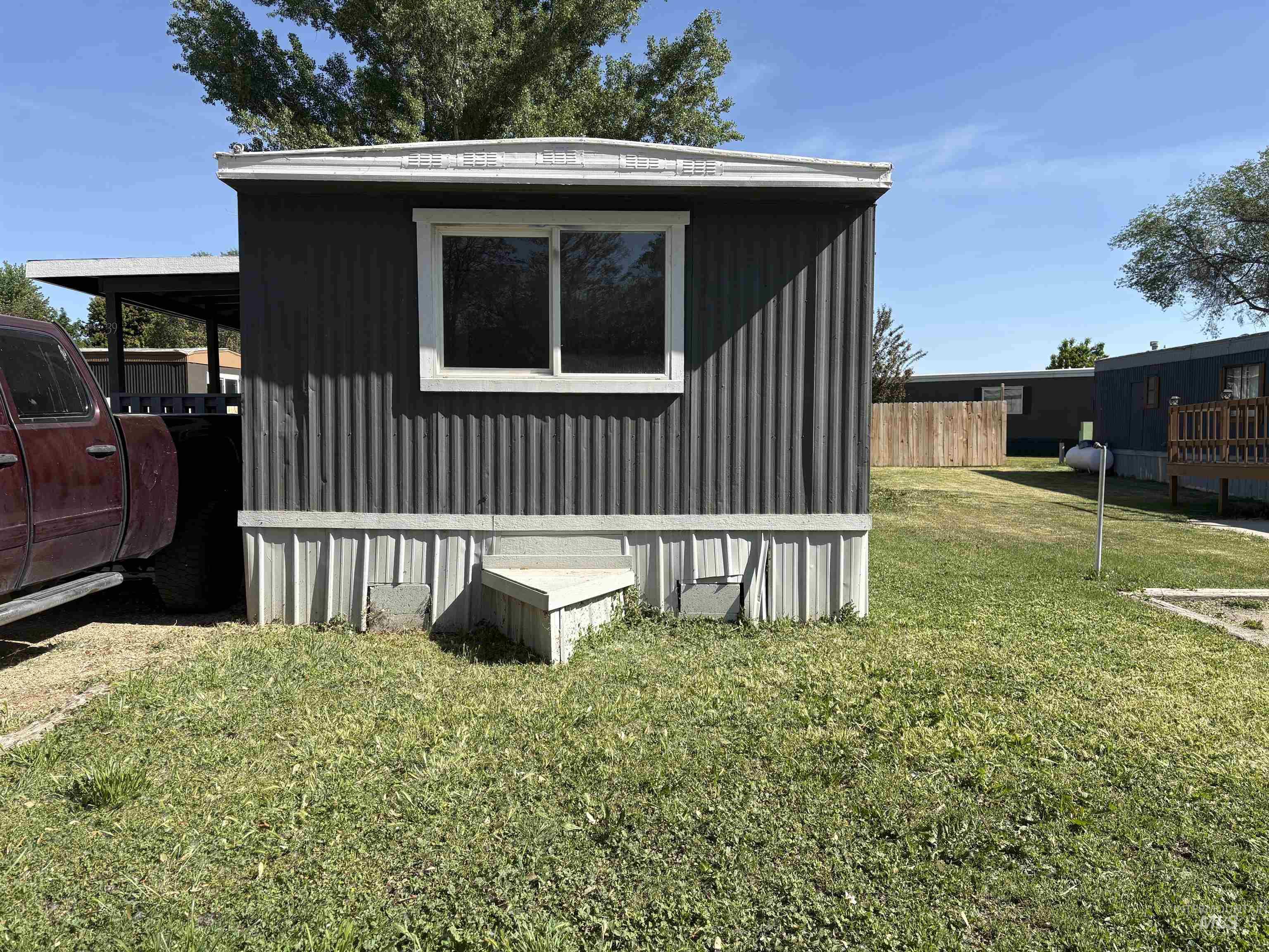 401 S Main St, Homedale, Idaho 83628, 2 Bedrooms, 1 Bathroom, Residential For Sale, Price $65,000,MLS 98985733