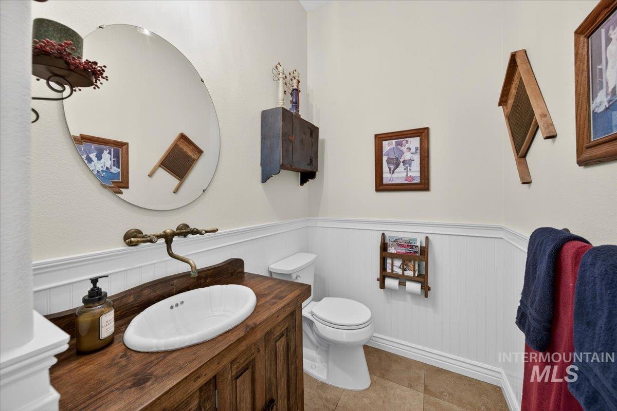 414 E Shafer View Dr, Meridian, Idaho 83642, 4 Bedrooms, 4.5 Bathrooms, Residential For Sale, Price $1,850,000,MLS 98985736