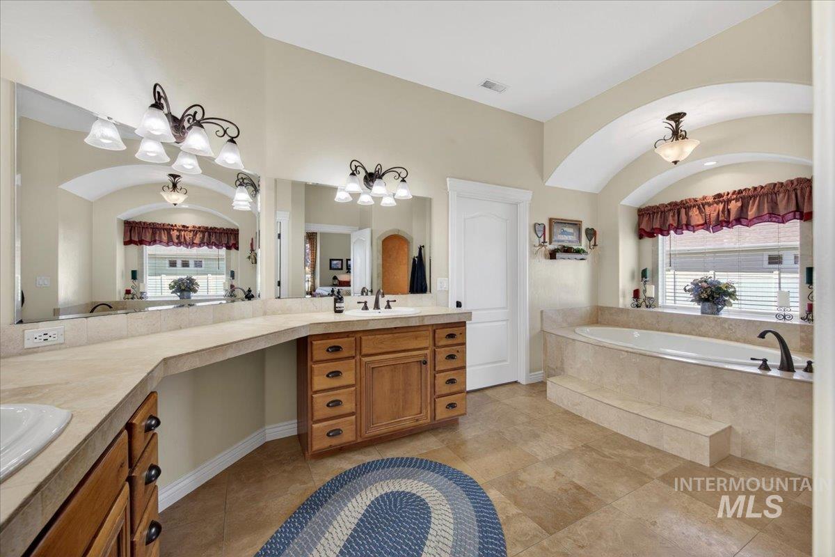 414 E Shafer View Dr, Meridian, Idaho 83642, 4 Bedrooms, 4.5 Bathrooms, Residential For Sale, Price $1,850,000,MLS 98985736