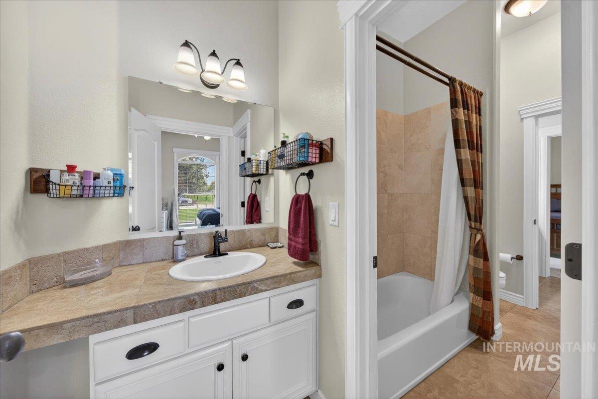 414 E Shafer View Dr, Meridian, Idaho 83642, 4 Bedrooms, 4.5 Bathrooms, Residential For Sale, Price $1,850,000,MLS 98985736