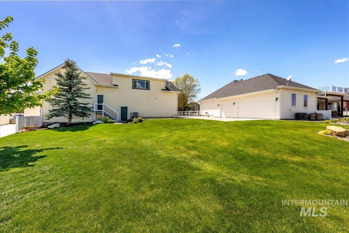 414 E Shafer View Dr, Meridian, Idaho 83642, 4 Bedrooms, 4.5 Bathrooms, Residential For Sale, Price $1,850,000,MLS 98985736