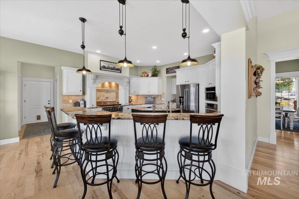 414 E Shafer View Dr, Meridian, Idaho 83642, 4 Bedrooms, 4.5 Bathrooms, Residential For Sale, Price $1,850,000,MLS 98985736