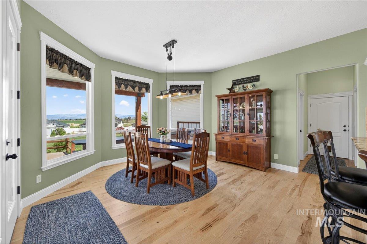 414 E Shafer View Dr, Meridian, Idaho 83642, 4 Bedrooms, 4.5 Bathrooms, Residential For Sale, Price $1,850,000,MLS 98985736