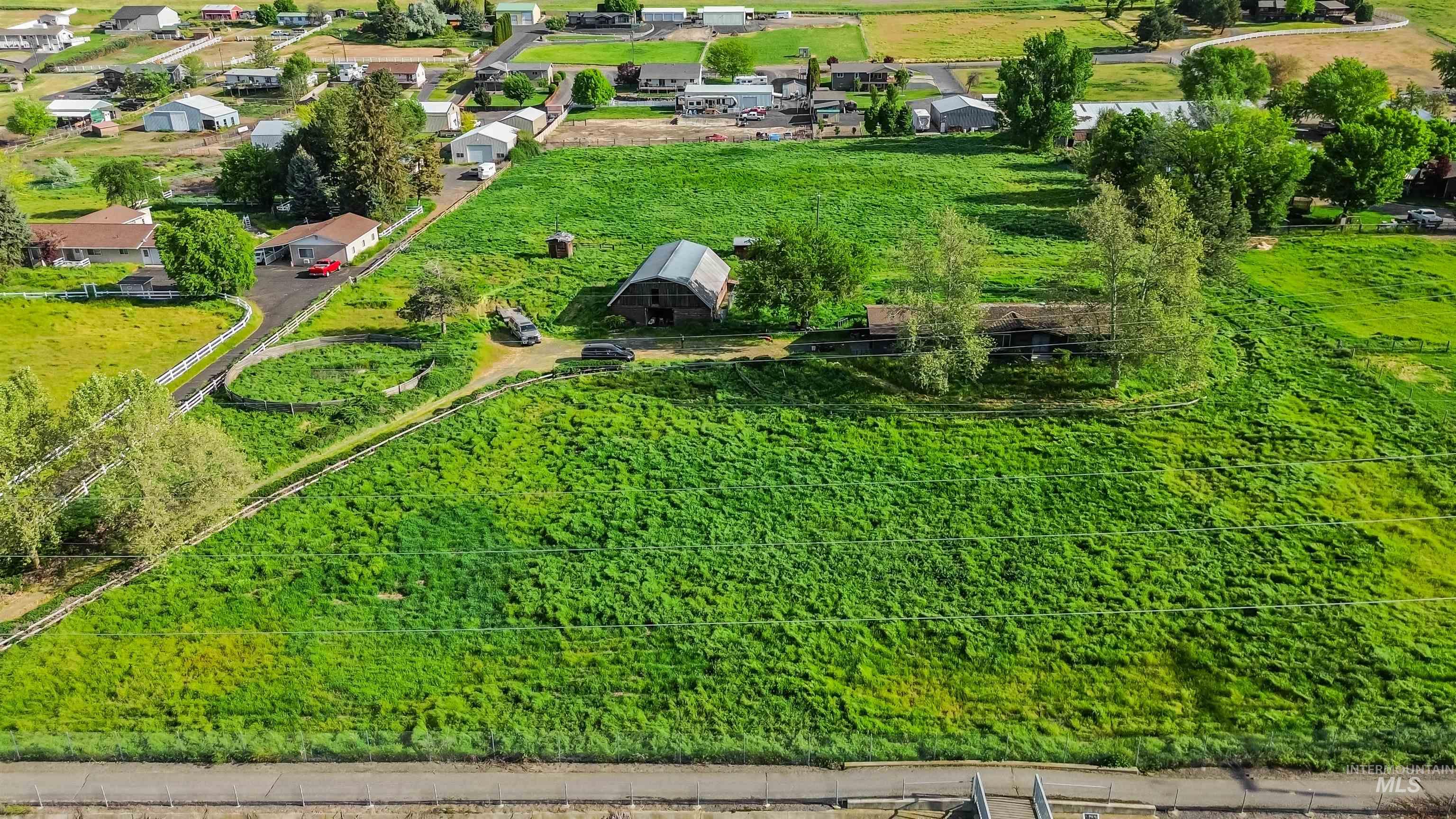1963 Tammany Creek Rd, Lewiston, Idaho 83501, 4 Bedrooms, 2 Bathrooms, Residential For Sale, Price $330,000,MLS 98985738