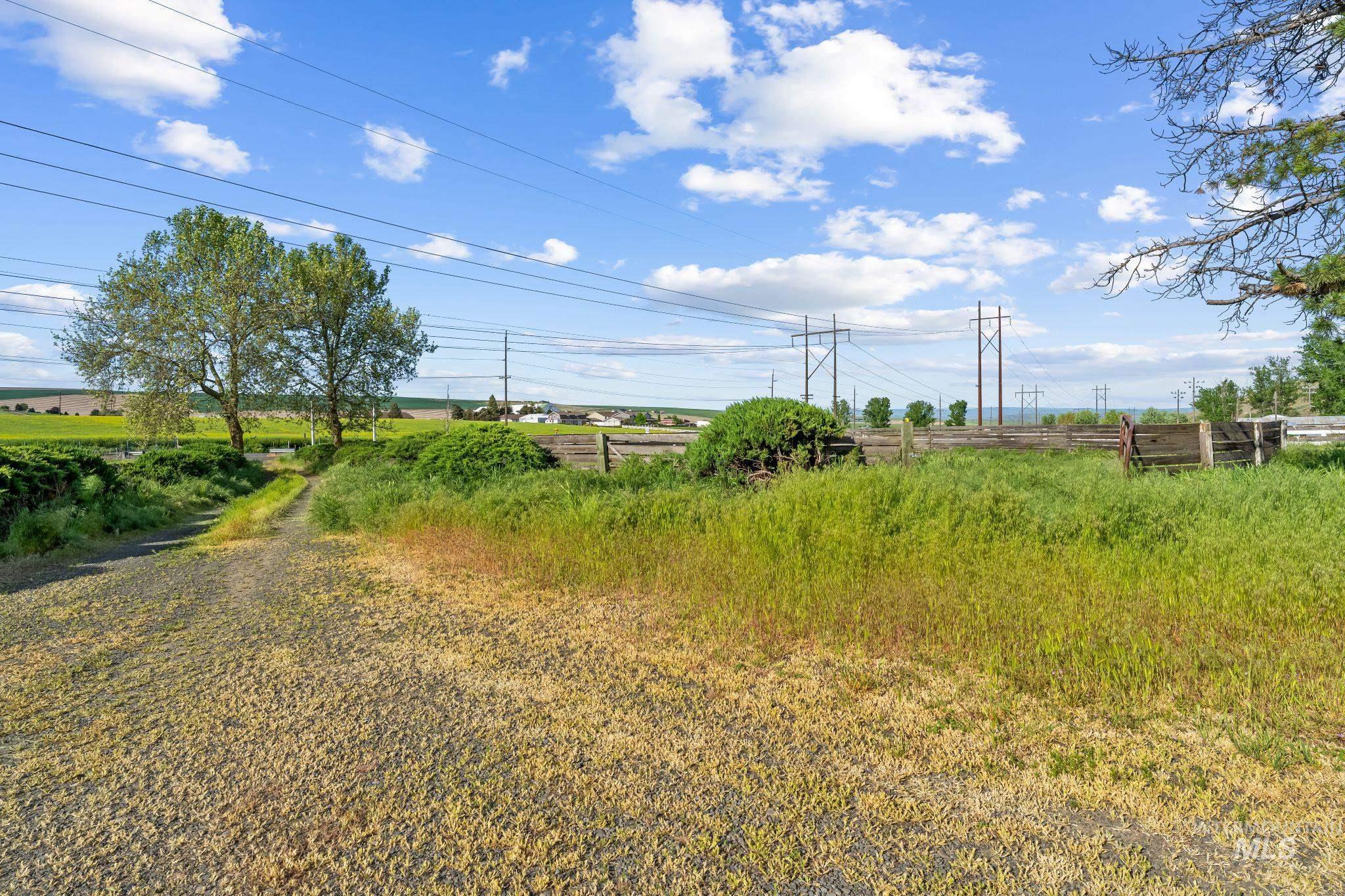 1963 Tammany Creek Rd, Lewiston, Idaho 83501, 4 Bedrooms, 2 Bathrooms, Residential For Sale, Price $330,000,MLS 98985738