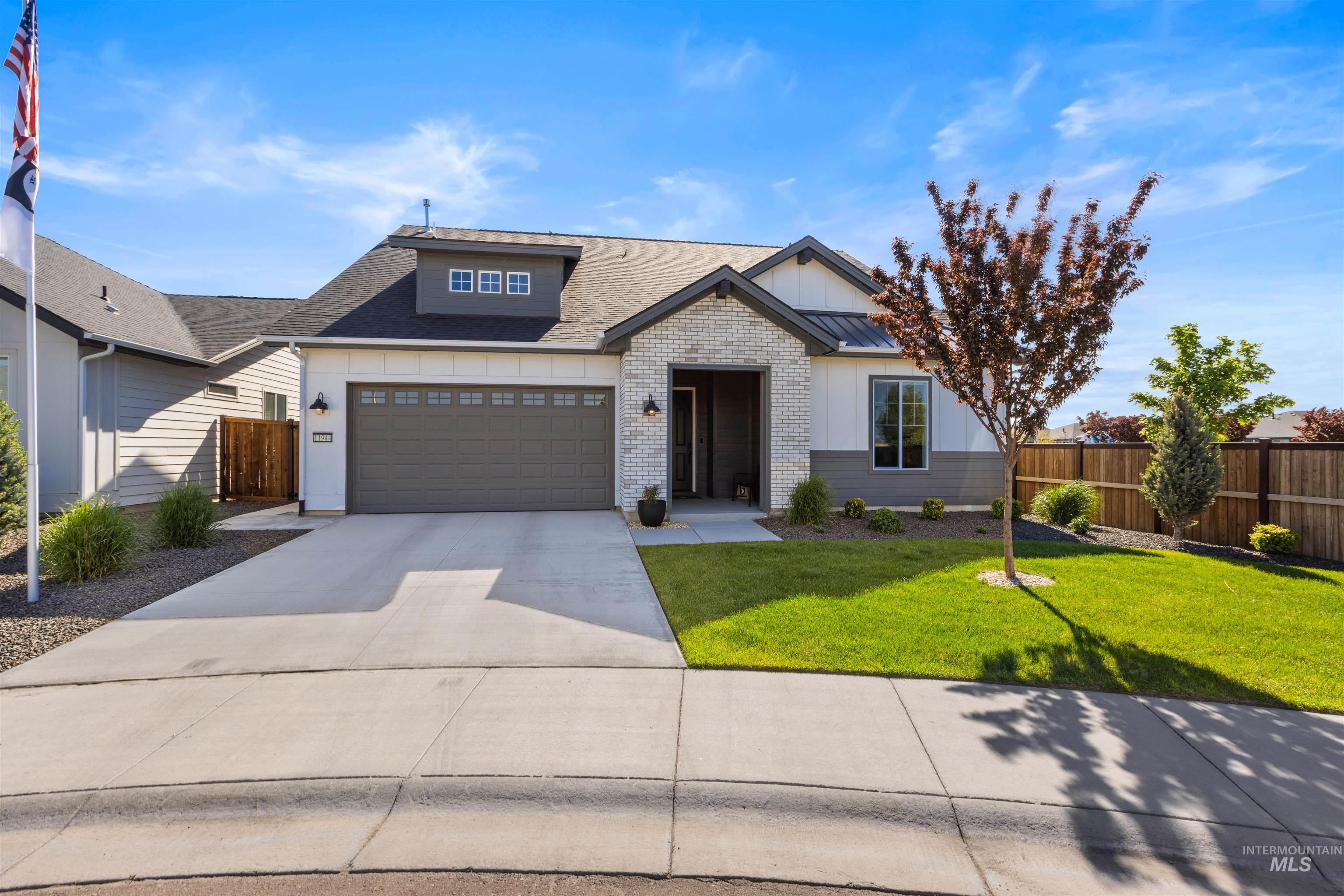 11944 S Glory Lane, Kuna, Idaho 83634, 2 Bedrooms, 2.5 Bathrooms, Residential For Sale, Price $649,900,MLS 98985739