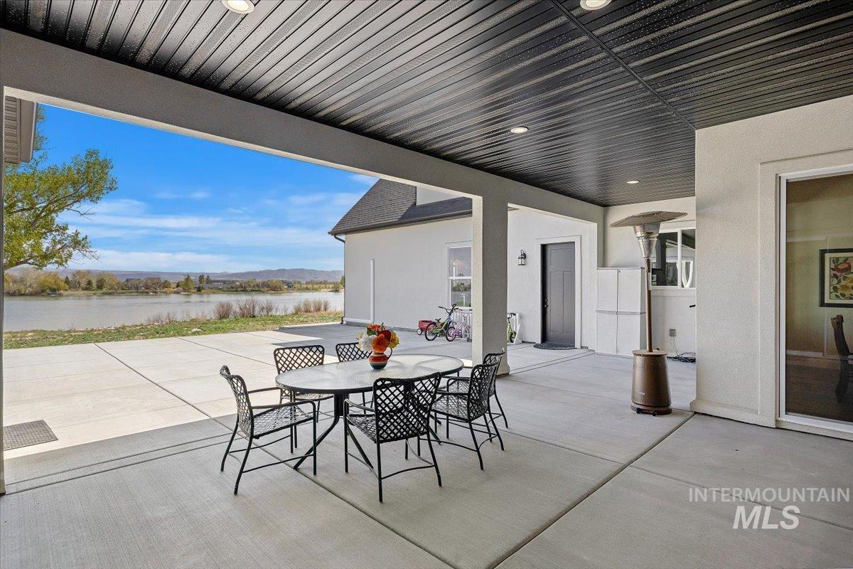 162 S 250 LN, Rupert, Idaho 83350, 4 Bedrooms, 3 Bathrooms, Residential For Sale, Price $1,500,000,MLS 98985740