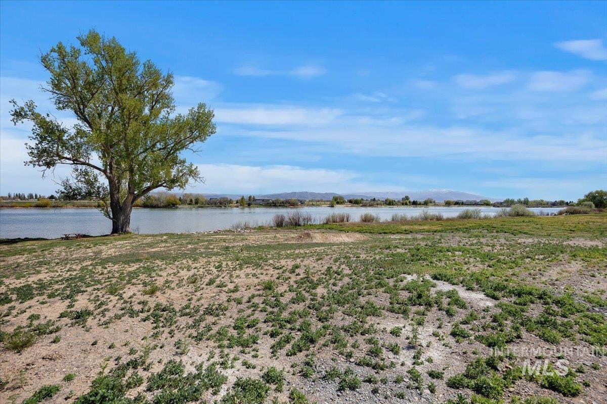 162 S 250 LN, Rupert, Idaho 83350, 4 Bedrooms, 3 Bathrooms, Residential For Sale, Price $1,500,000,MLS 98985740
