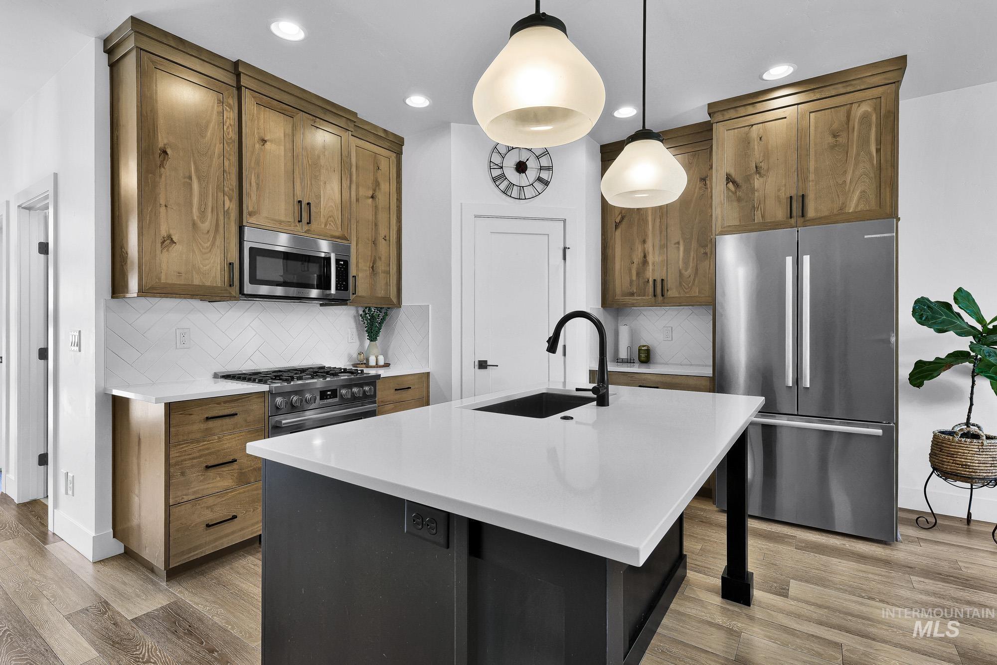 4096 N Heritage View Ave, Meridian, Idaho 83646, 2 Bedrooms, 2 Bathrooms, Residential For Sale, Price $447,000,MLS 98985744