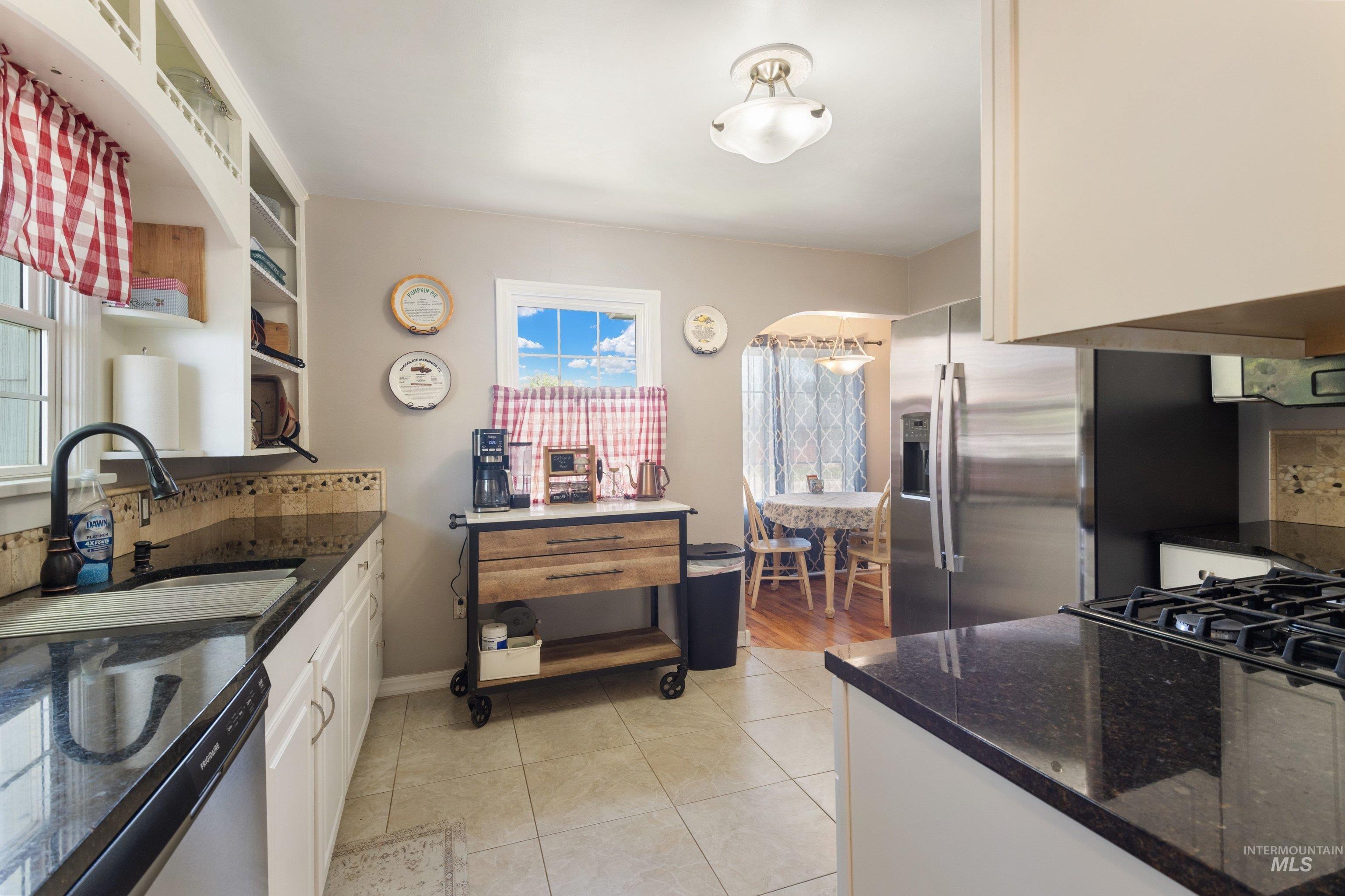 147 W Blaine Avenue, Nampa, Idaho 83651, 4 Bedrooms, 3 Bathrooms, Residential For Sale, Price $339,999,MLS 98985749