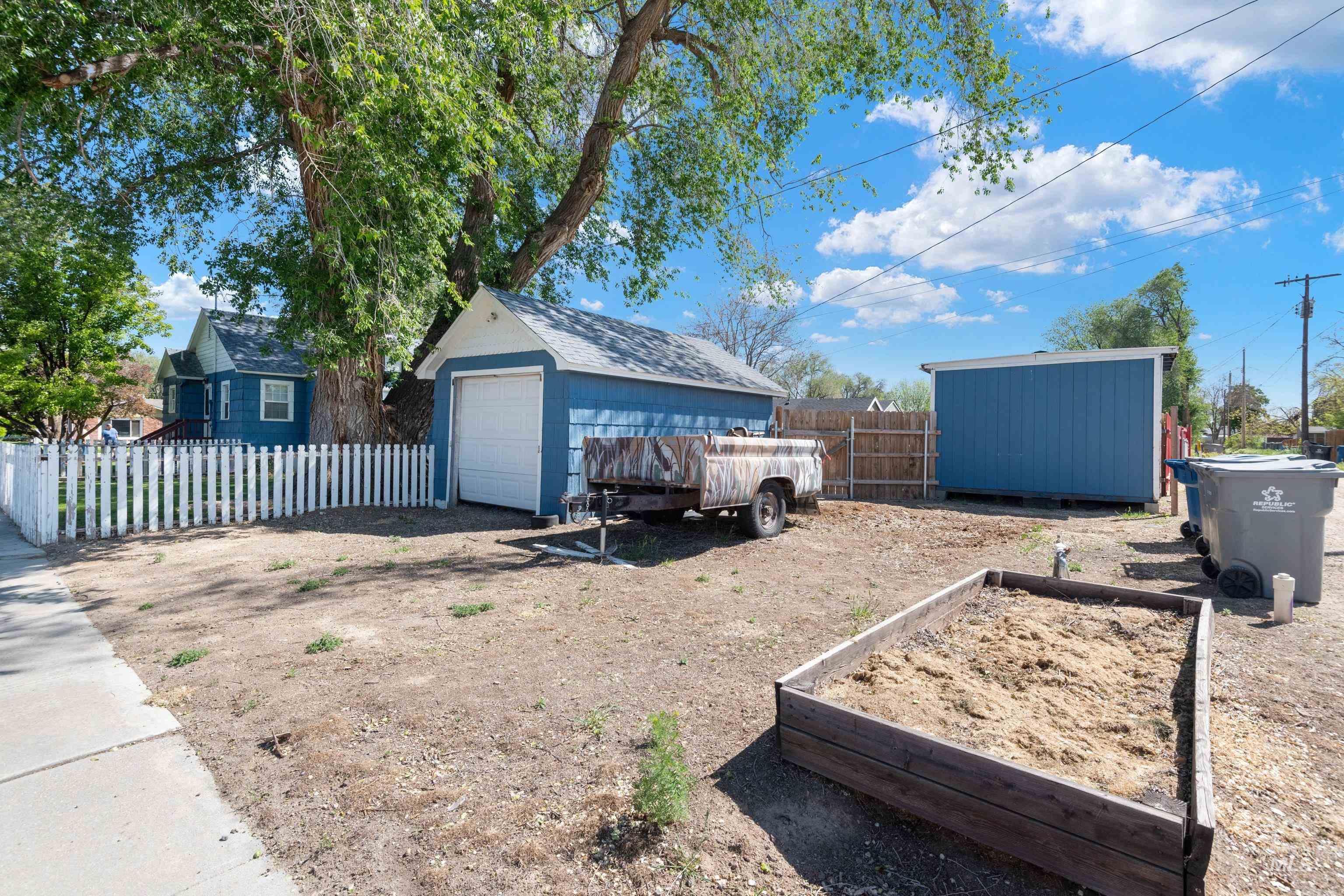 147 W Blaine Avenue, Nampa, Idaho 83651, 4 Bedrooms, 3 Bathrooms, Residential For Sale, Price $339,999,MLS 98985749