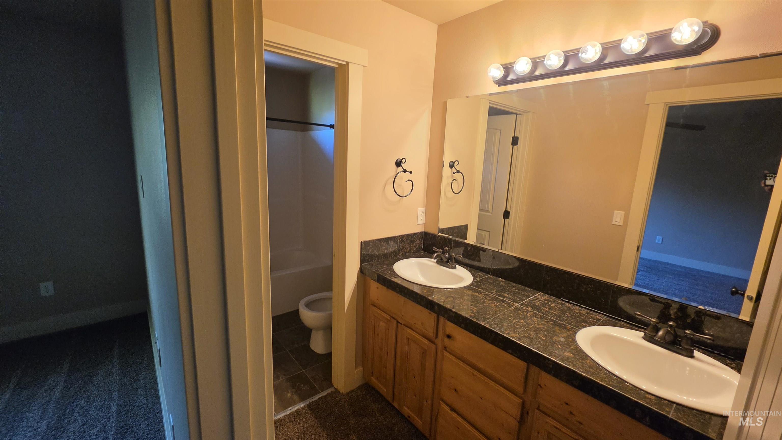 5239 W MORRIS HILL RD., Boise, Idaho 83706, 3 Bedrooms, 2.5 Bathrooms, Residential For Sale, Price $395,900,MLS 98985750