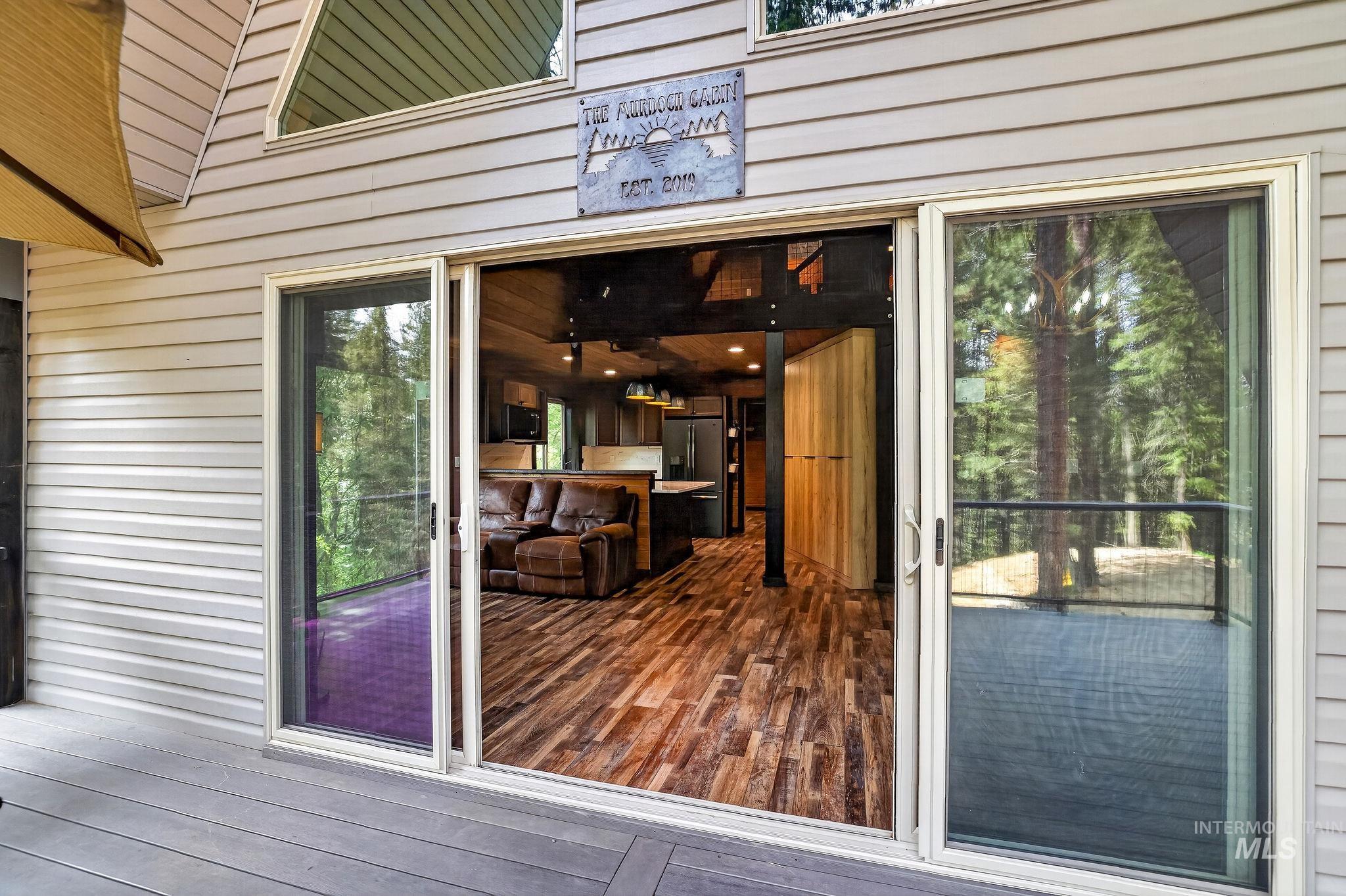44 Landale, Cascade, Idaho 83611, 3 Bedrooms, 2.5 Bathrooms, Residential For Sale, Price $595,000,MLS 98985751
